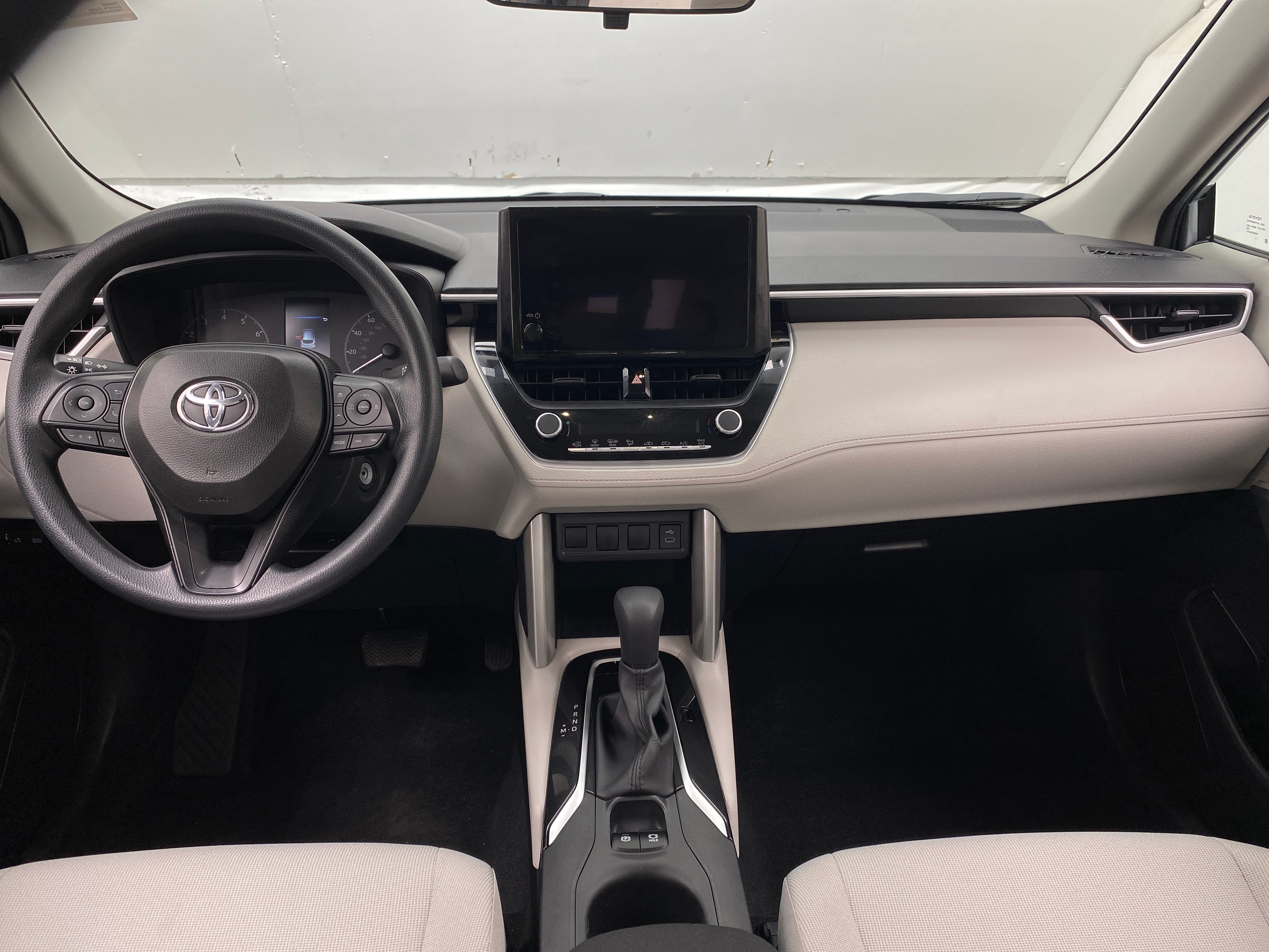 2024 Toyota Corolla Cross L 3