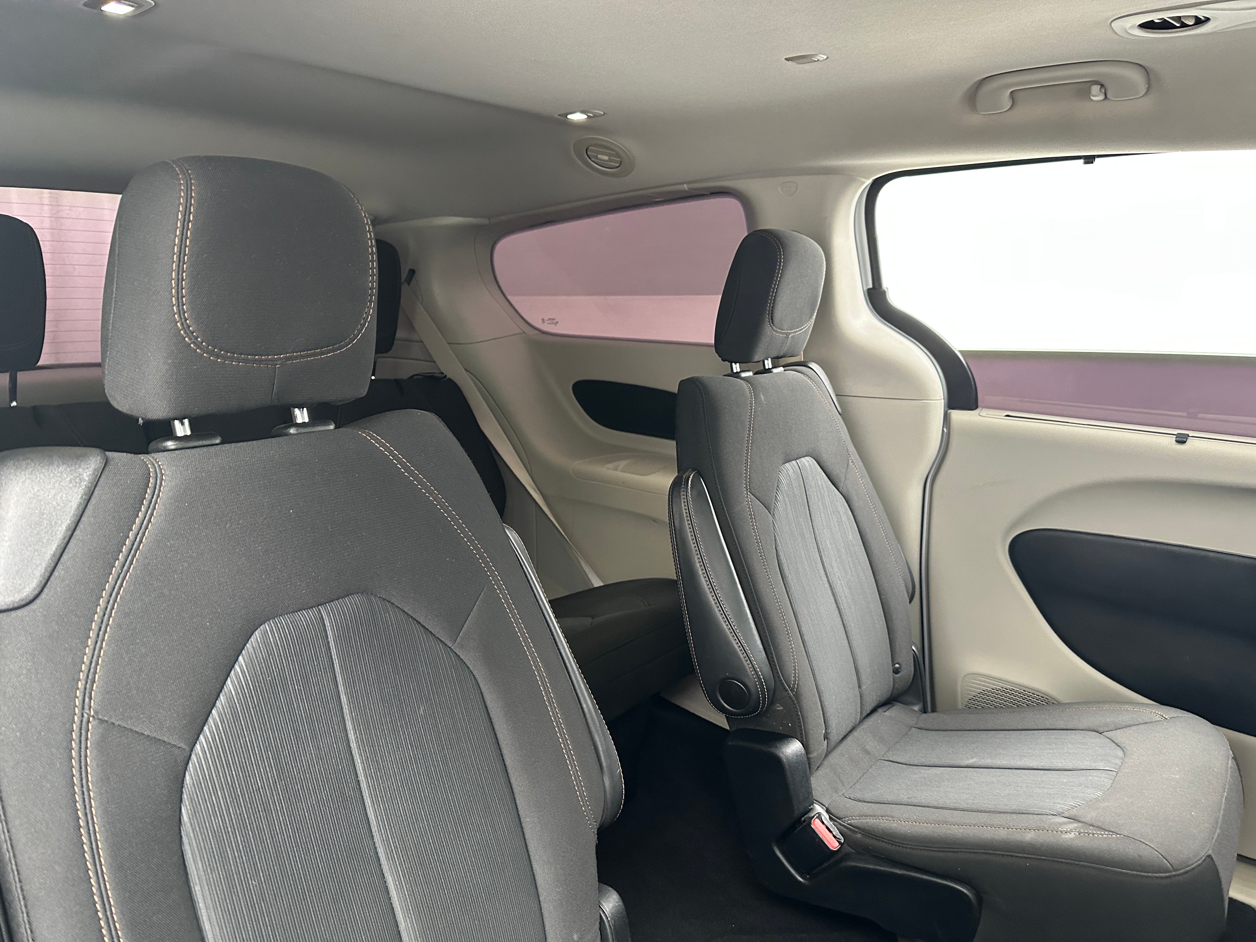 2020 Chrysler Pacifica Touring 6