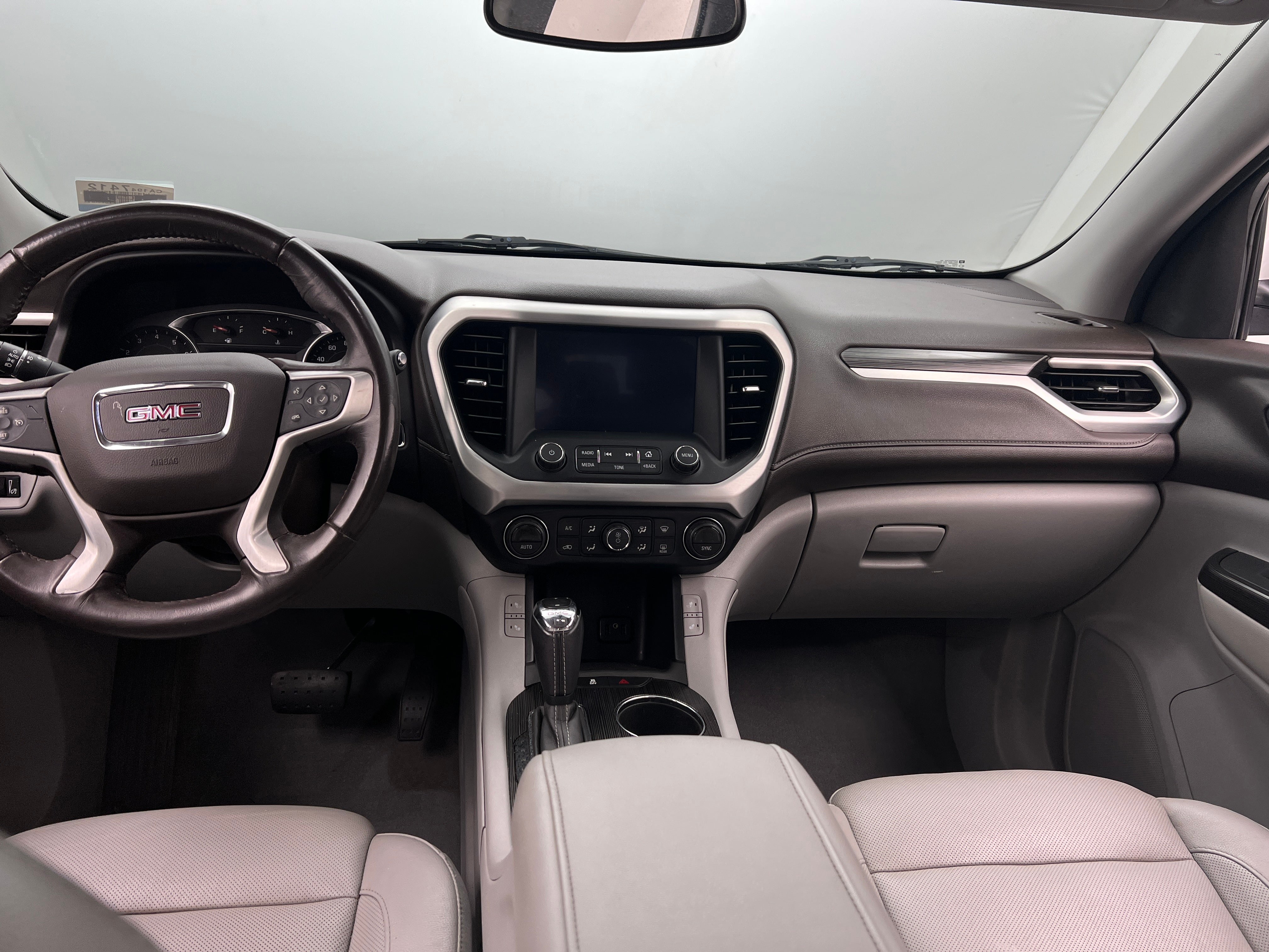 2019 GMC Acadia SLT 2