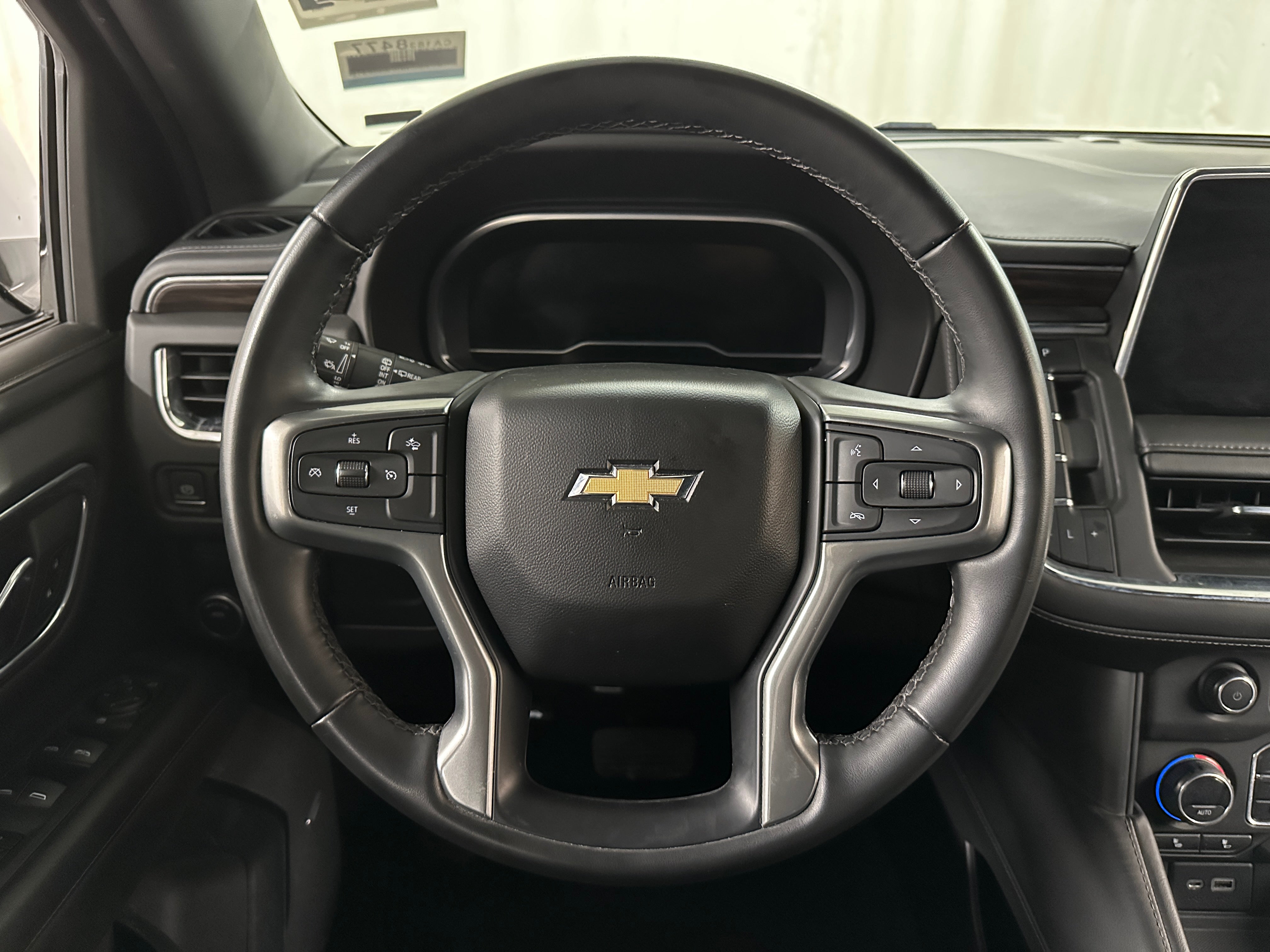 2023 Chevrolet Suburban LT 4