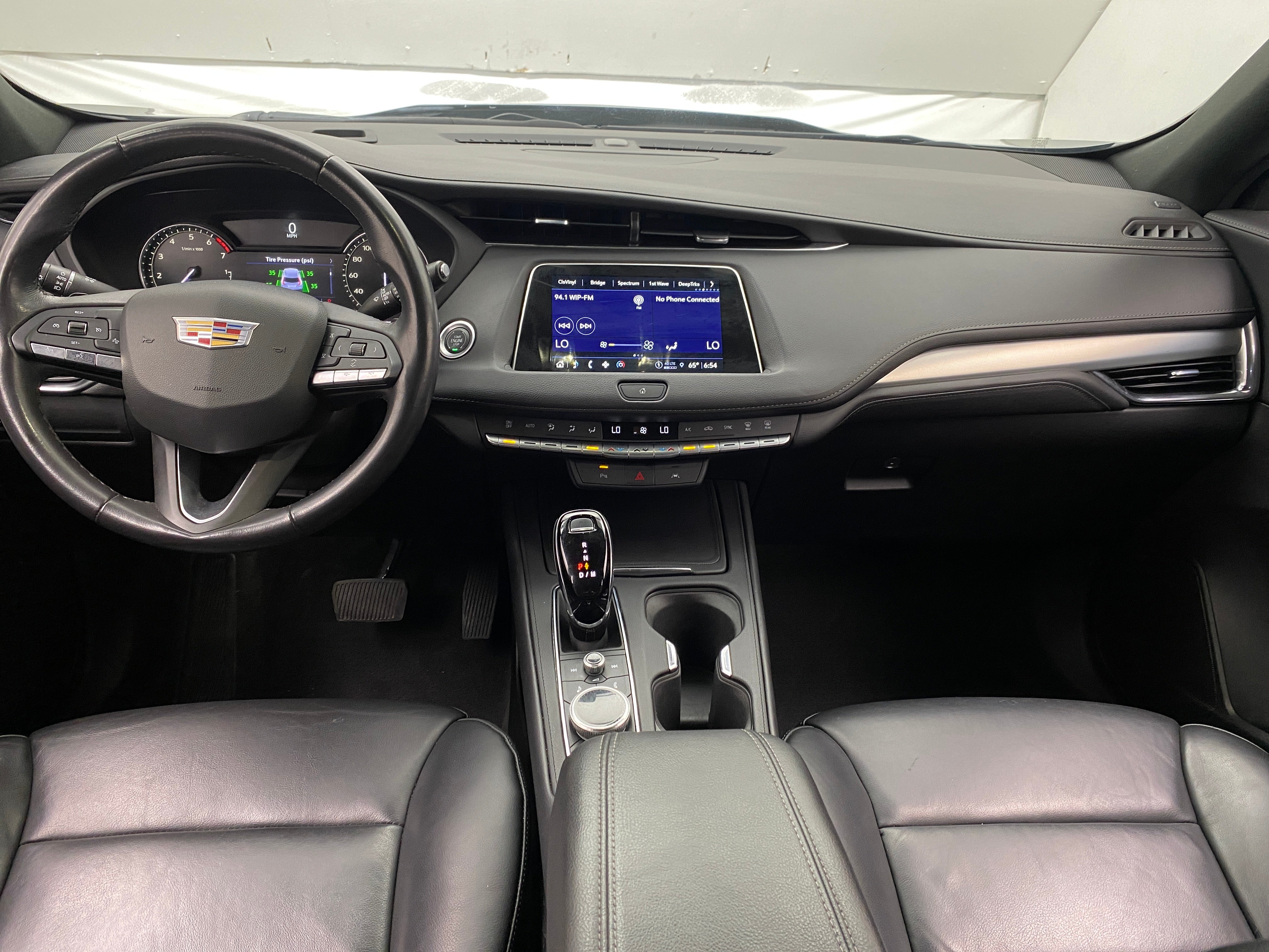 2023 Cadillac XT4 Premium Luxury 2