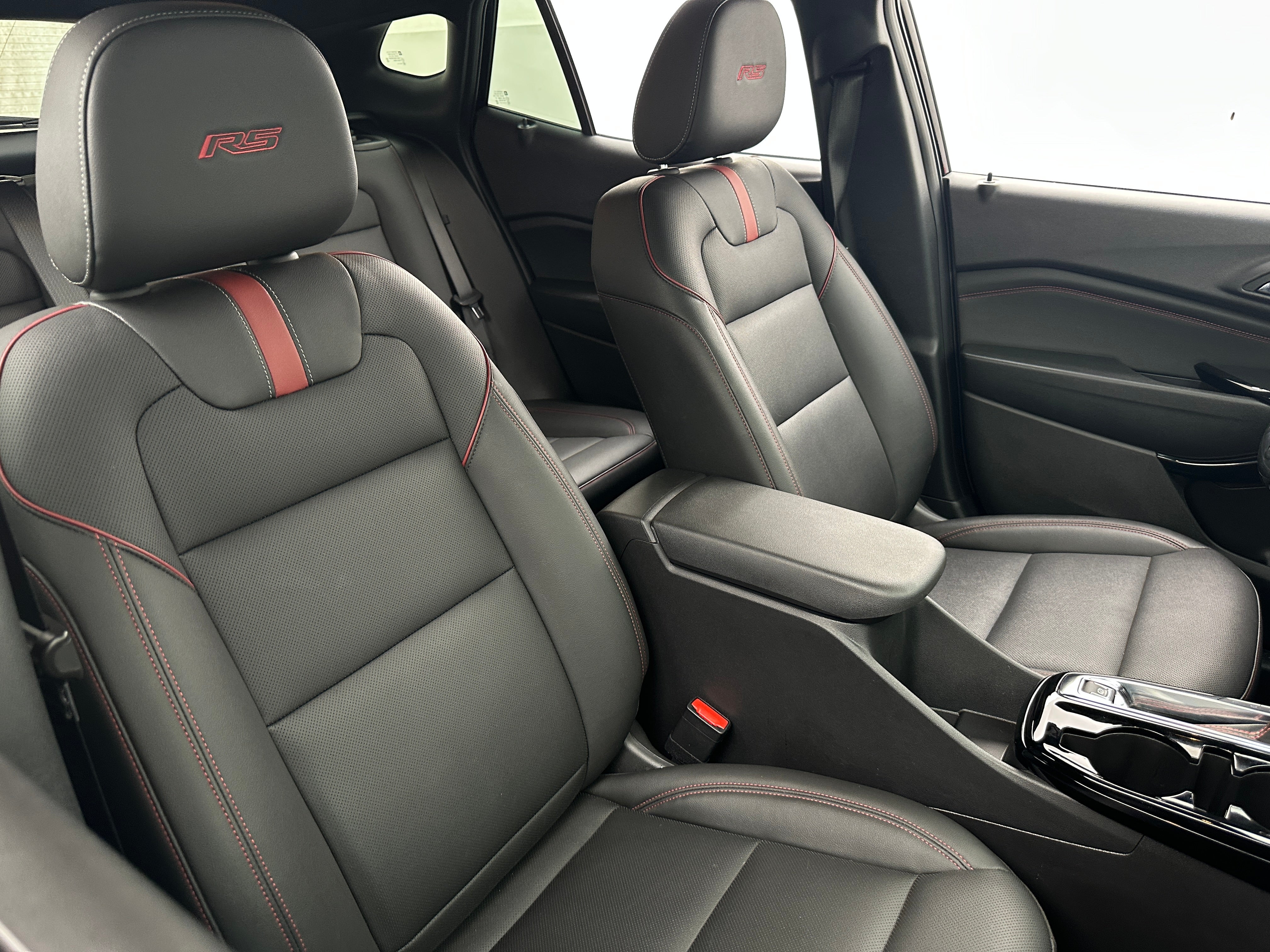2024 Chevrolet Trax RS 2