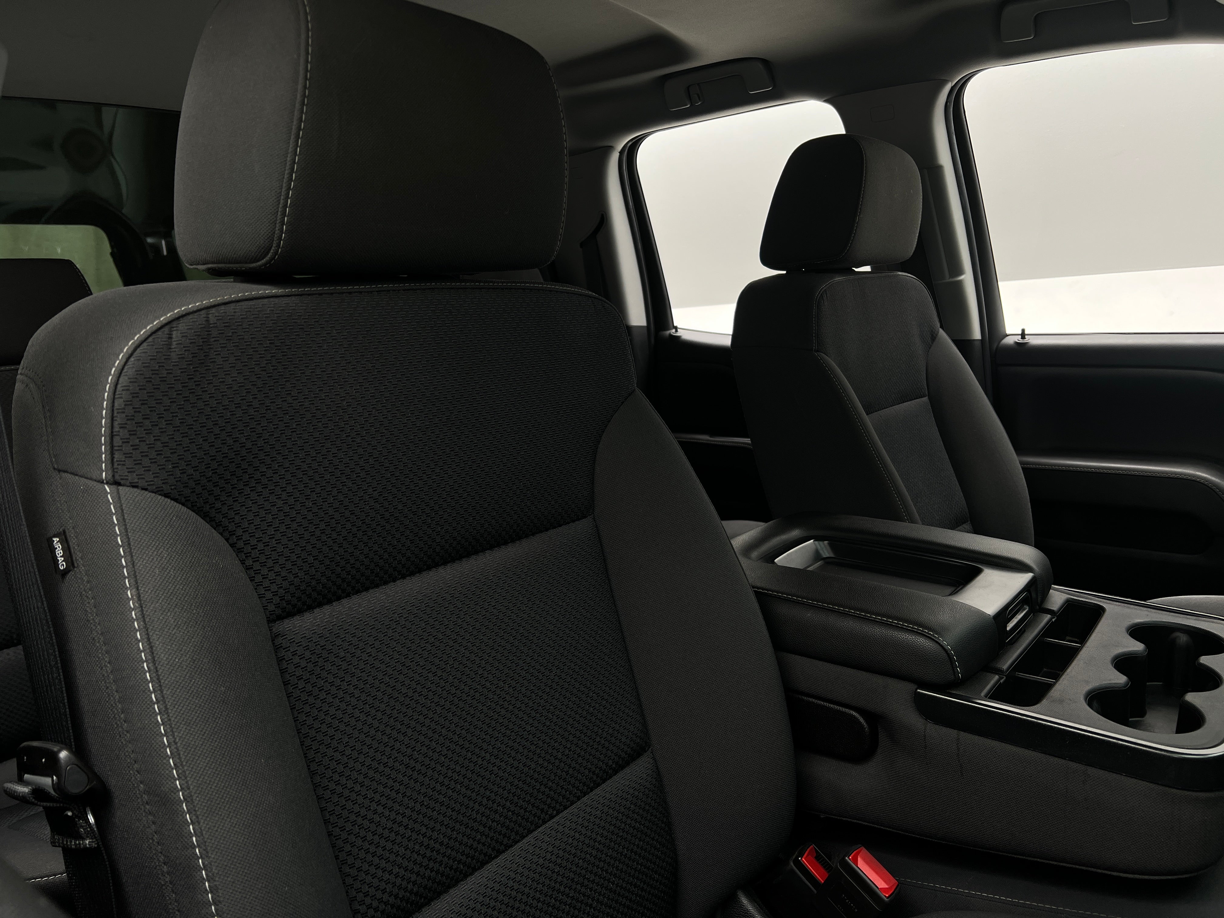 2018 Chevrolet Silverado 1500 LT 2