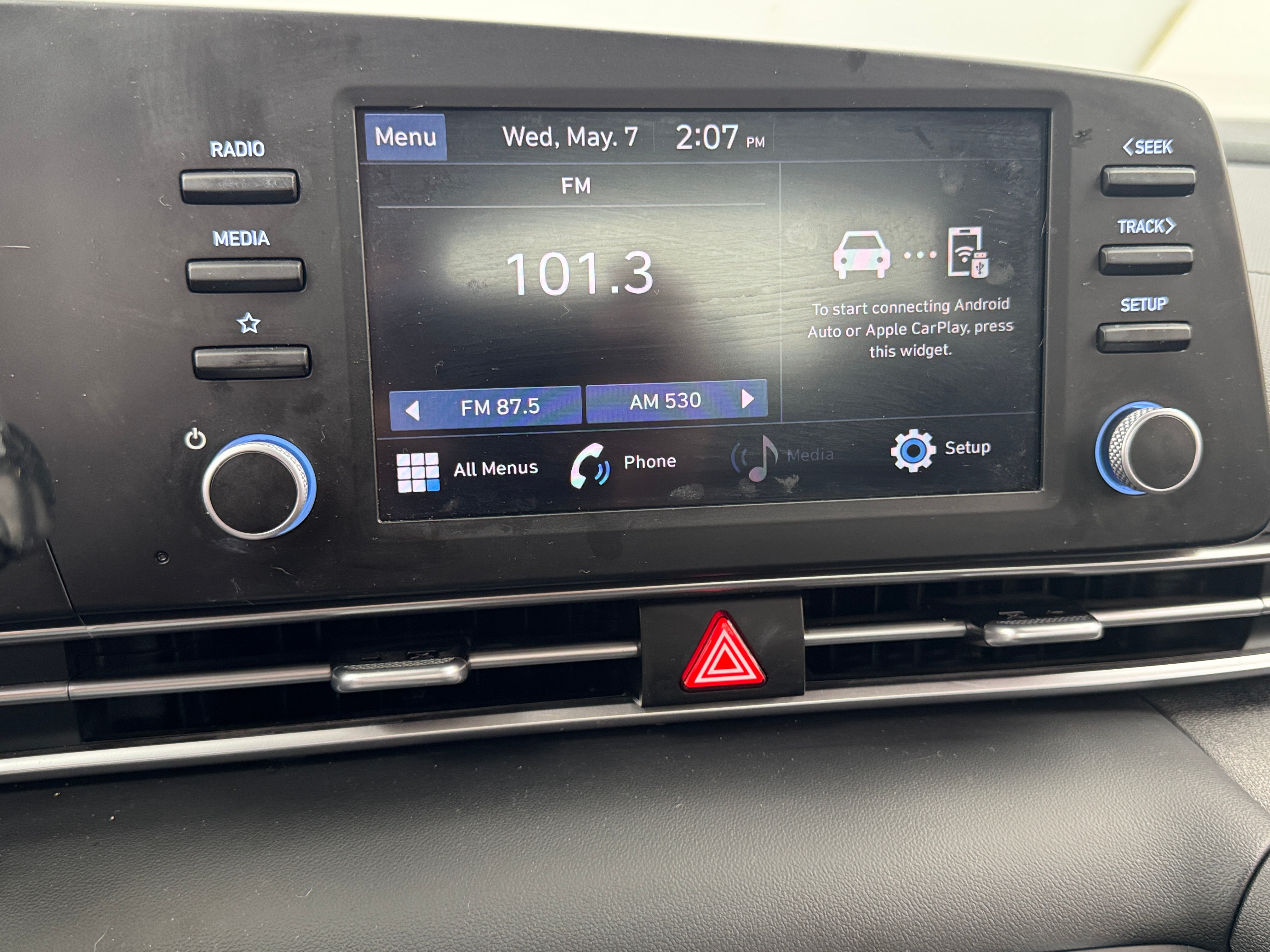 2023 Hyundai Elantra SE 4