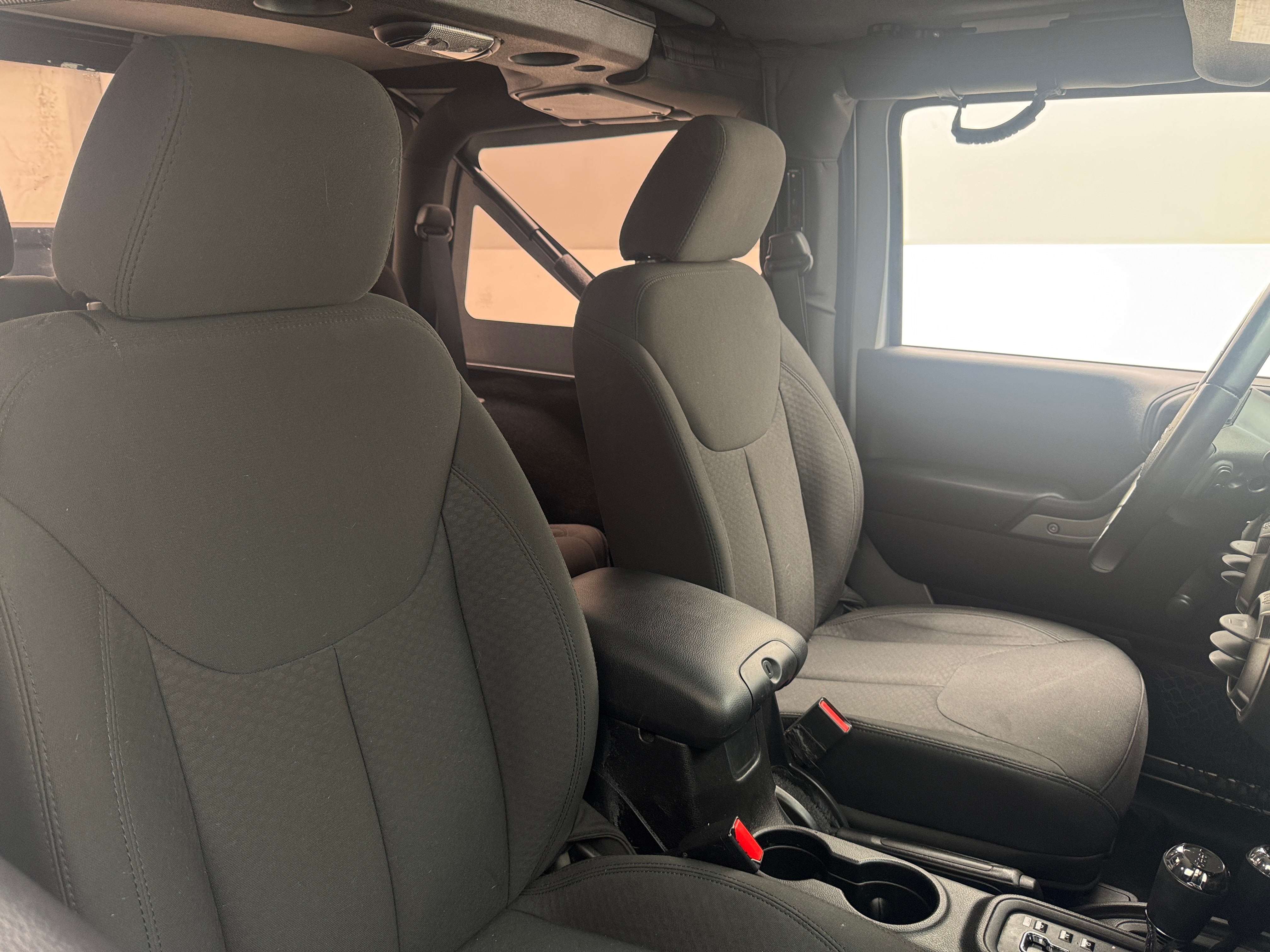 2015 Jeep Wrangler Sport 2