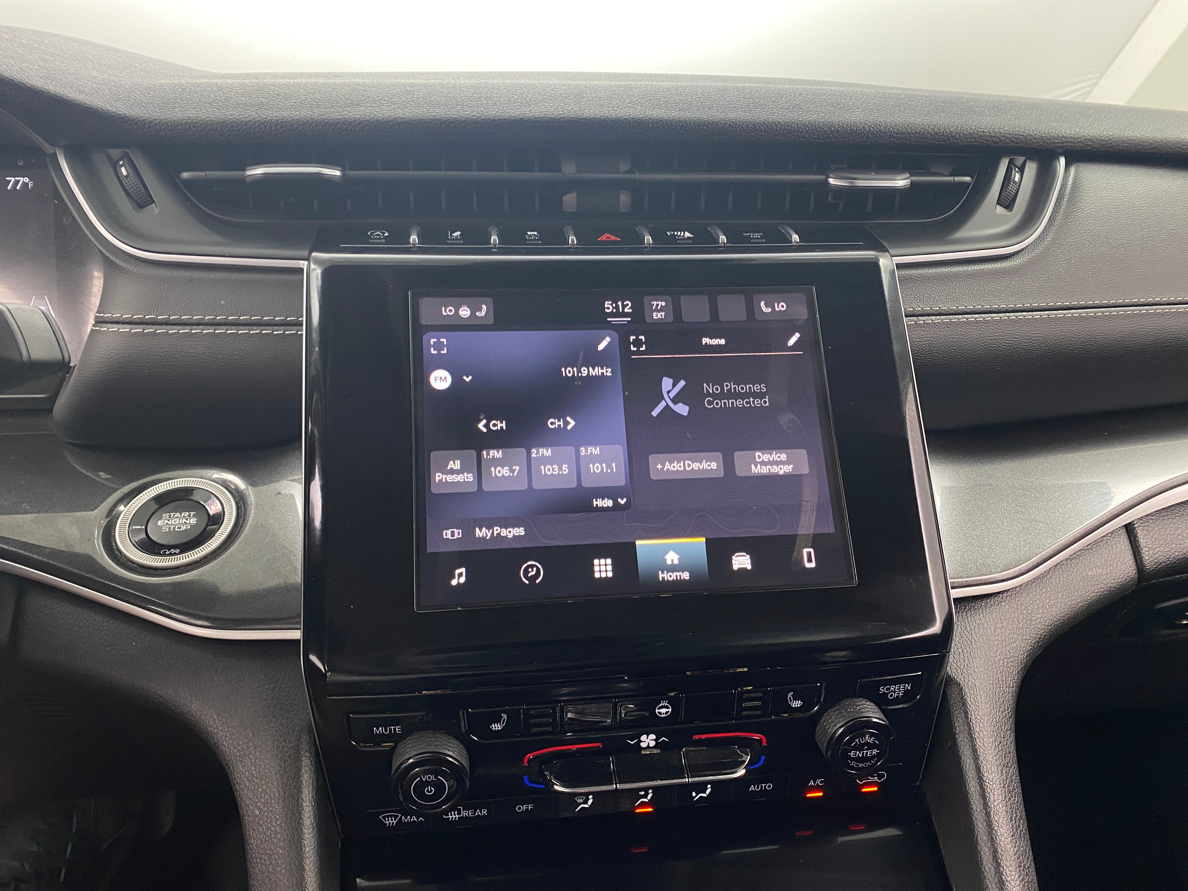 2022 Jeep Grand Cherokee L Laredo 4