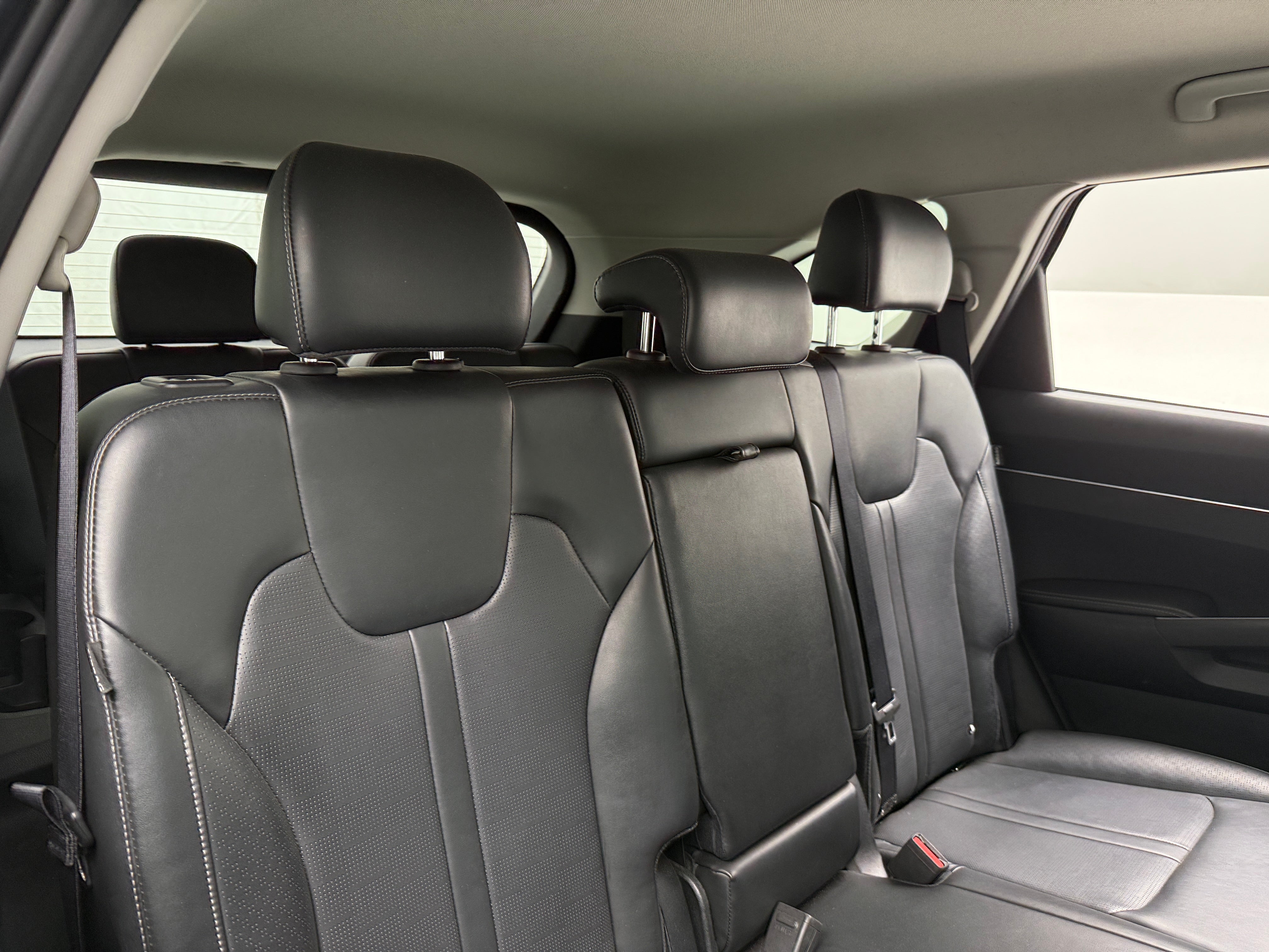 2024 Kia Sorento S 5