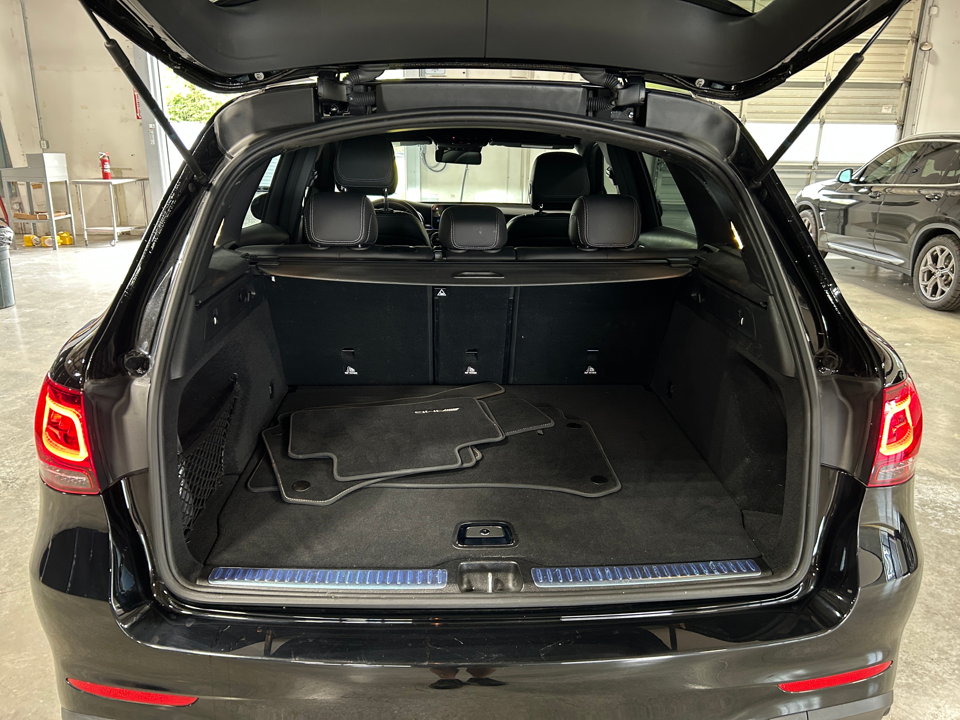 2022 Mercedes-Benz GLC 300 6