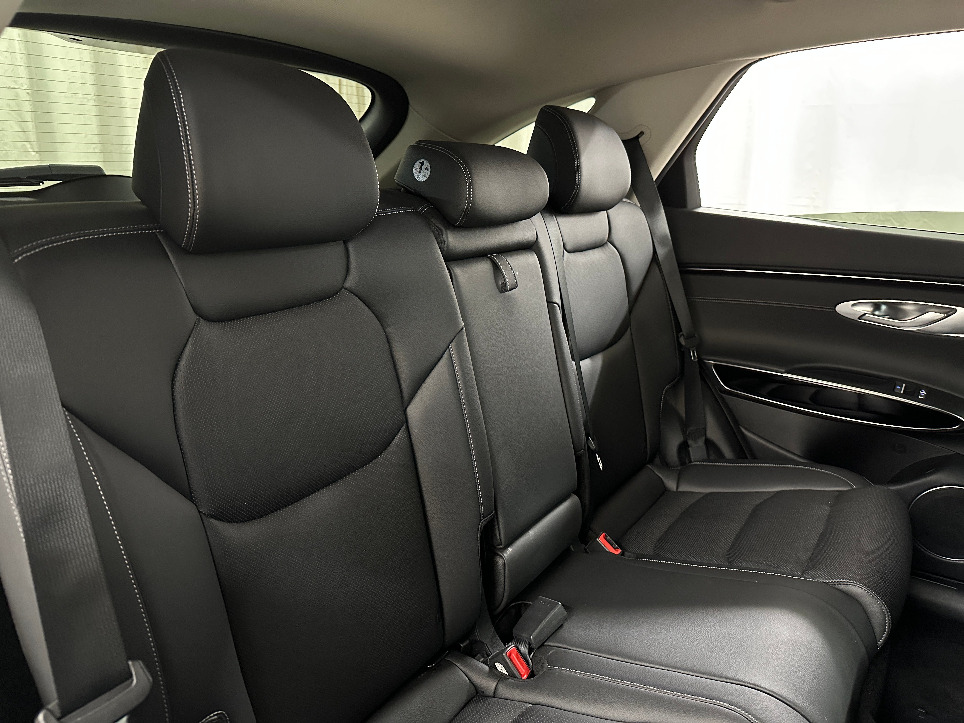 2025 Genesis GV70 Standard 5