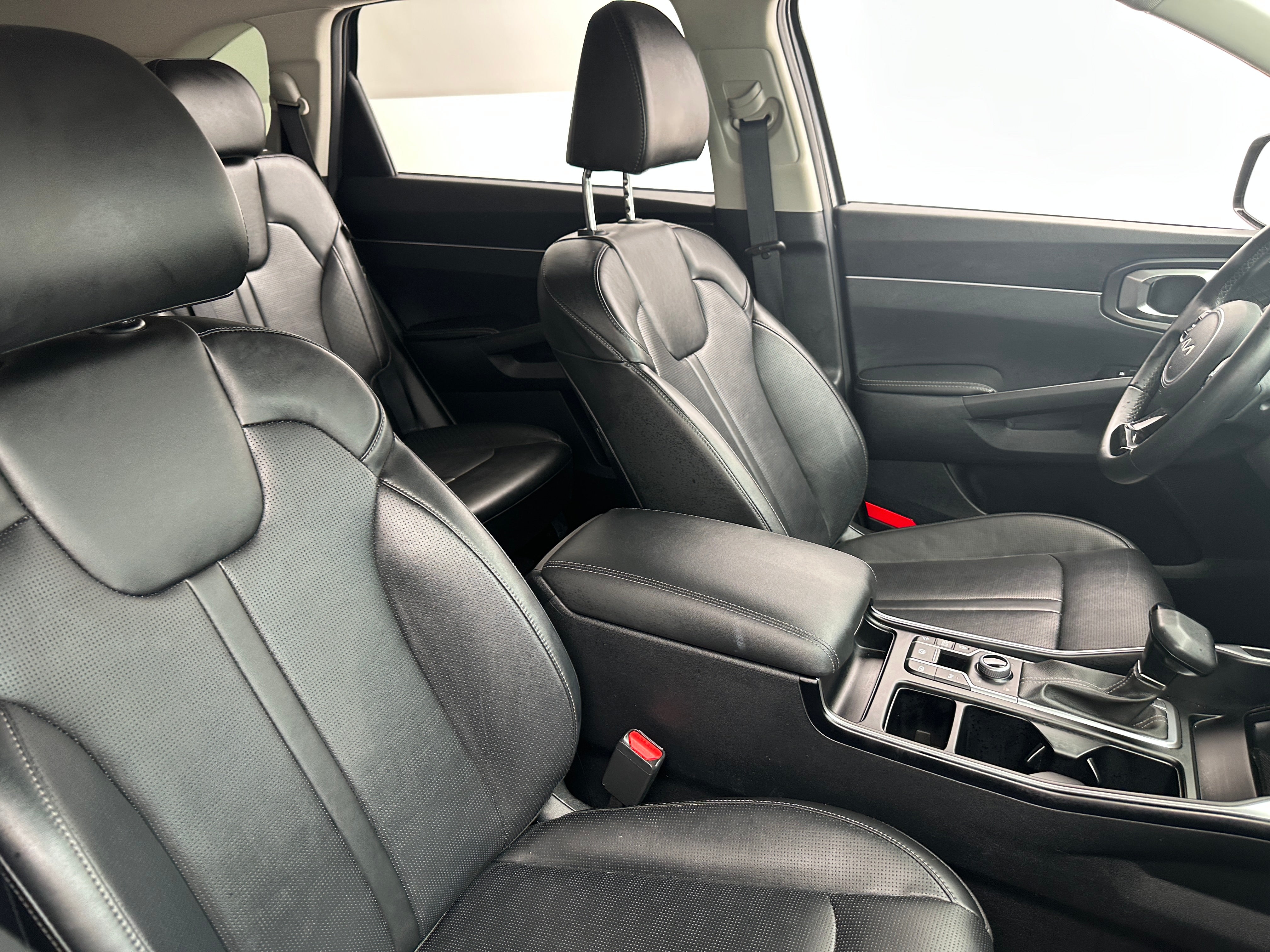 2024 Kia Sorento S 2