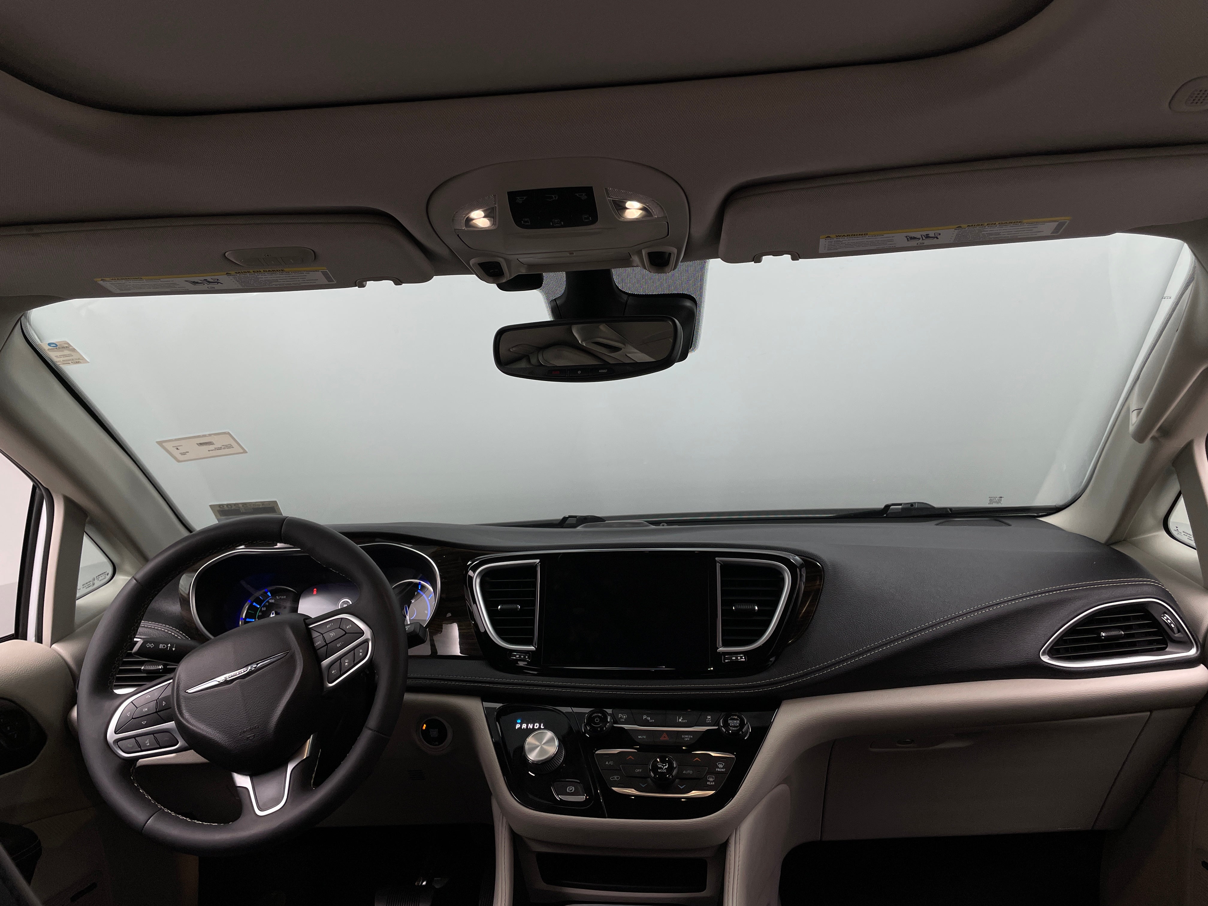 2022 Chrysler Pacifica Hybrid Limited 2
