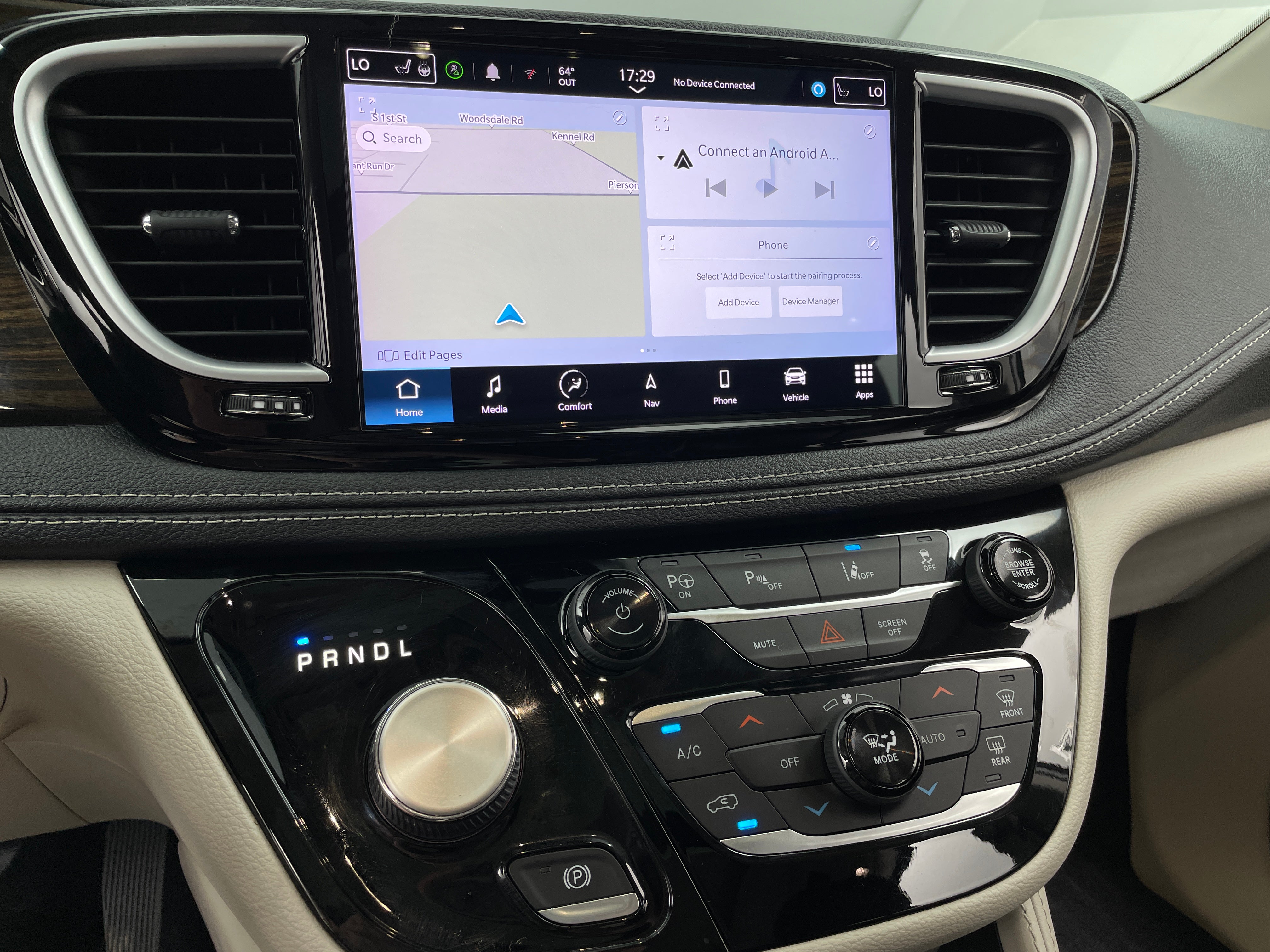 2022 Chrysler Pacifica Hybrid Limited 3