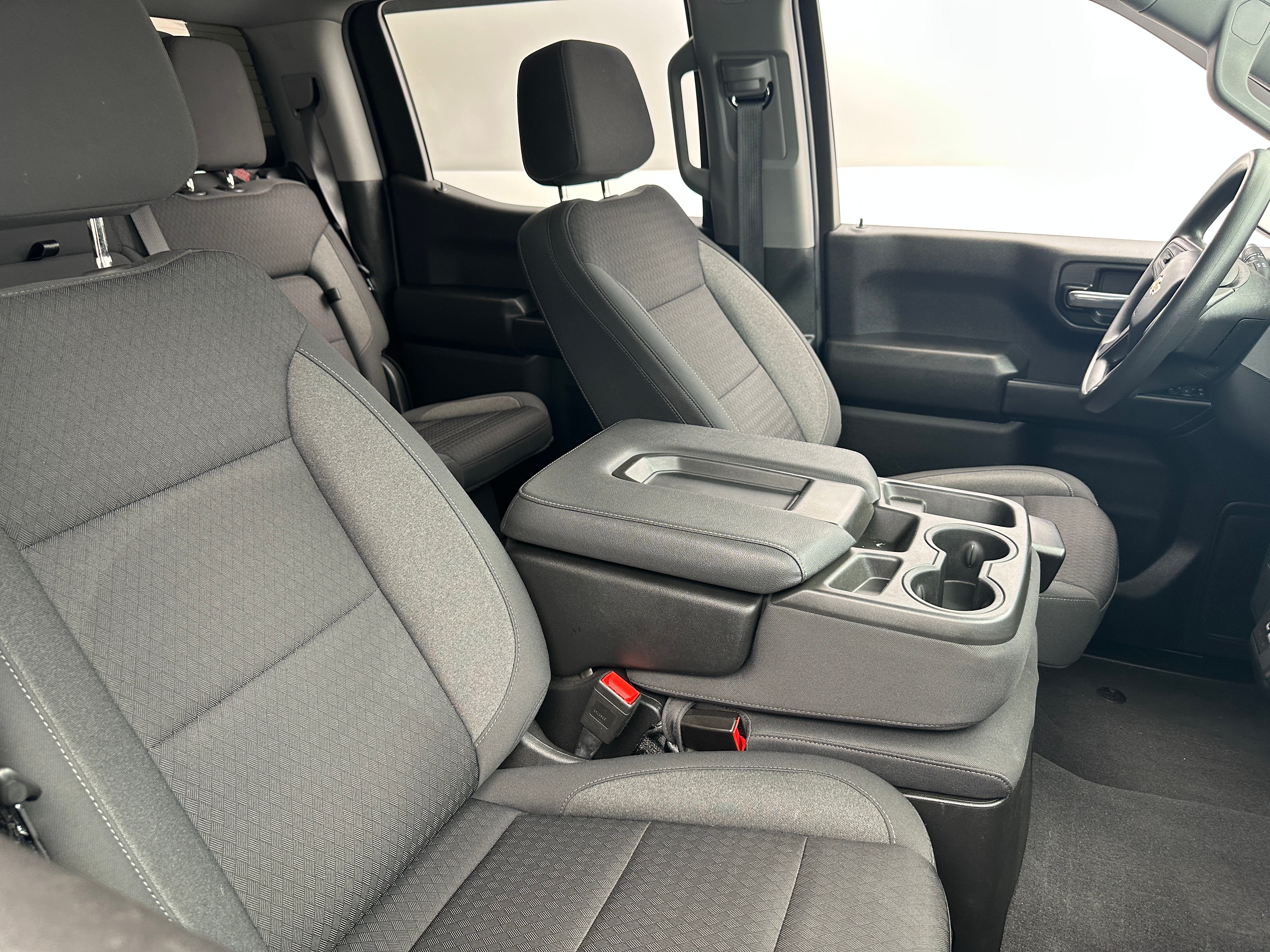 2023 Chevrolet Silverado 1500 Custom 2