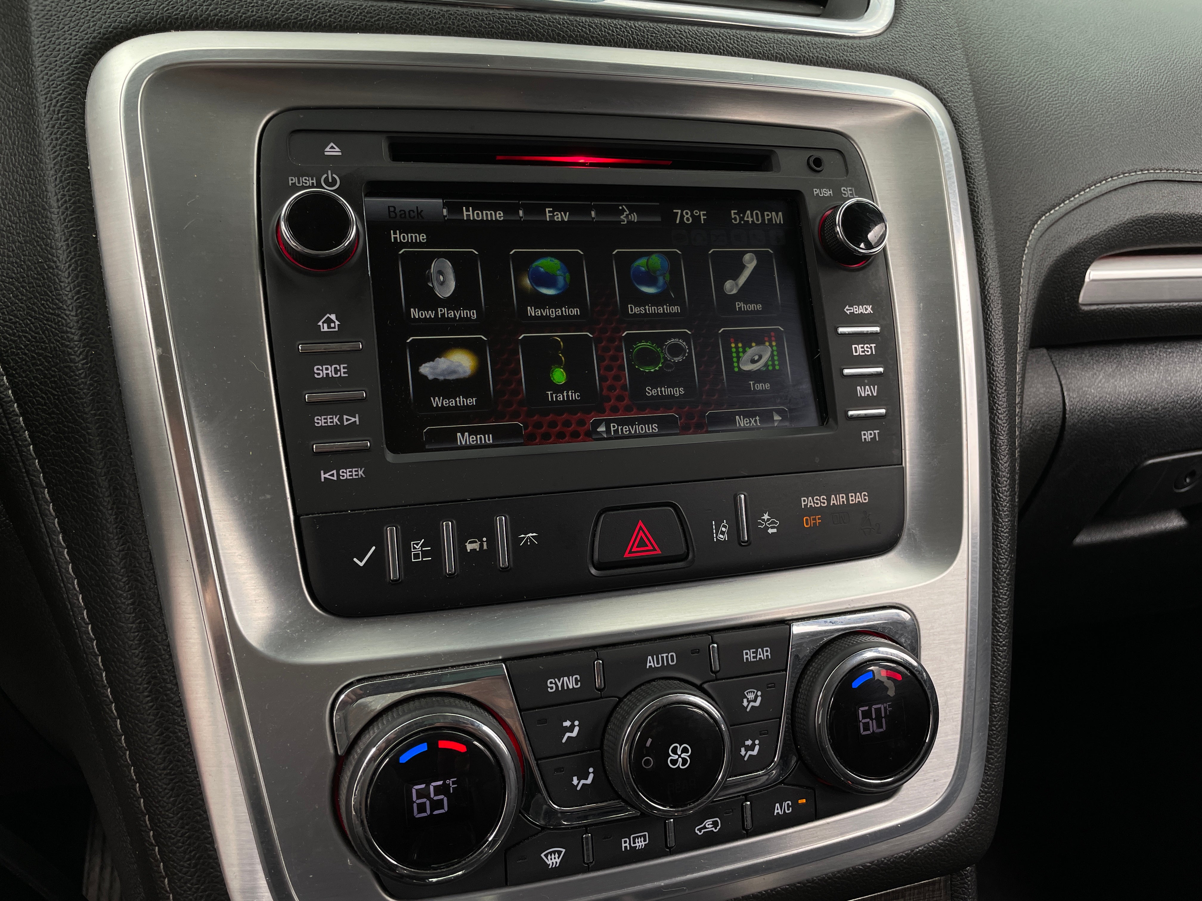2017 GMC Acadia  3