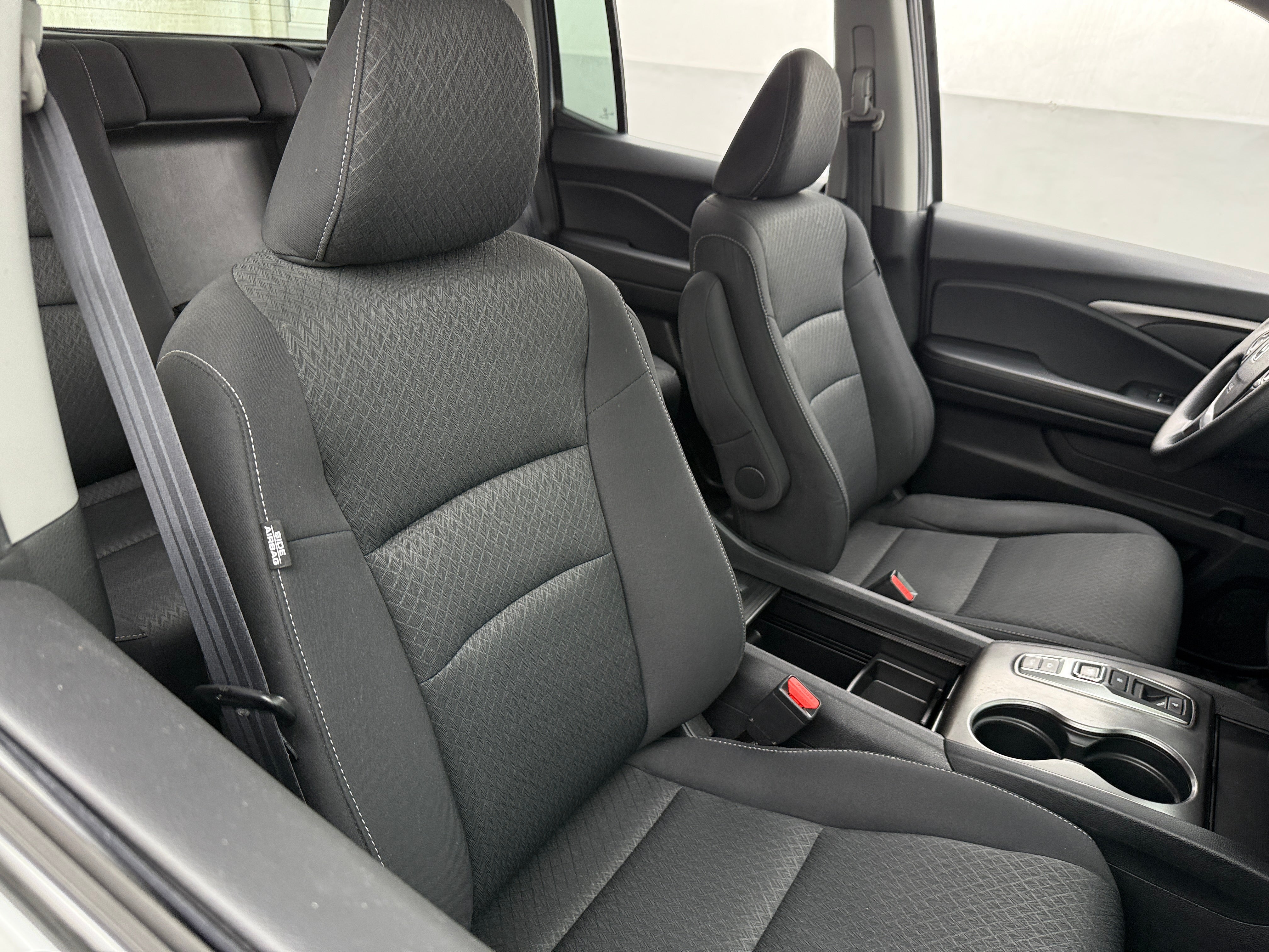 2020 Honda Ridgeline Sport 2