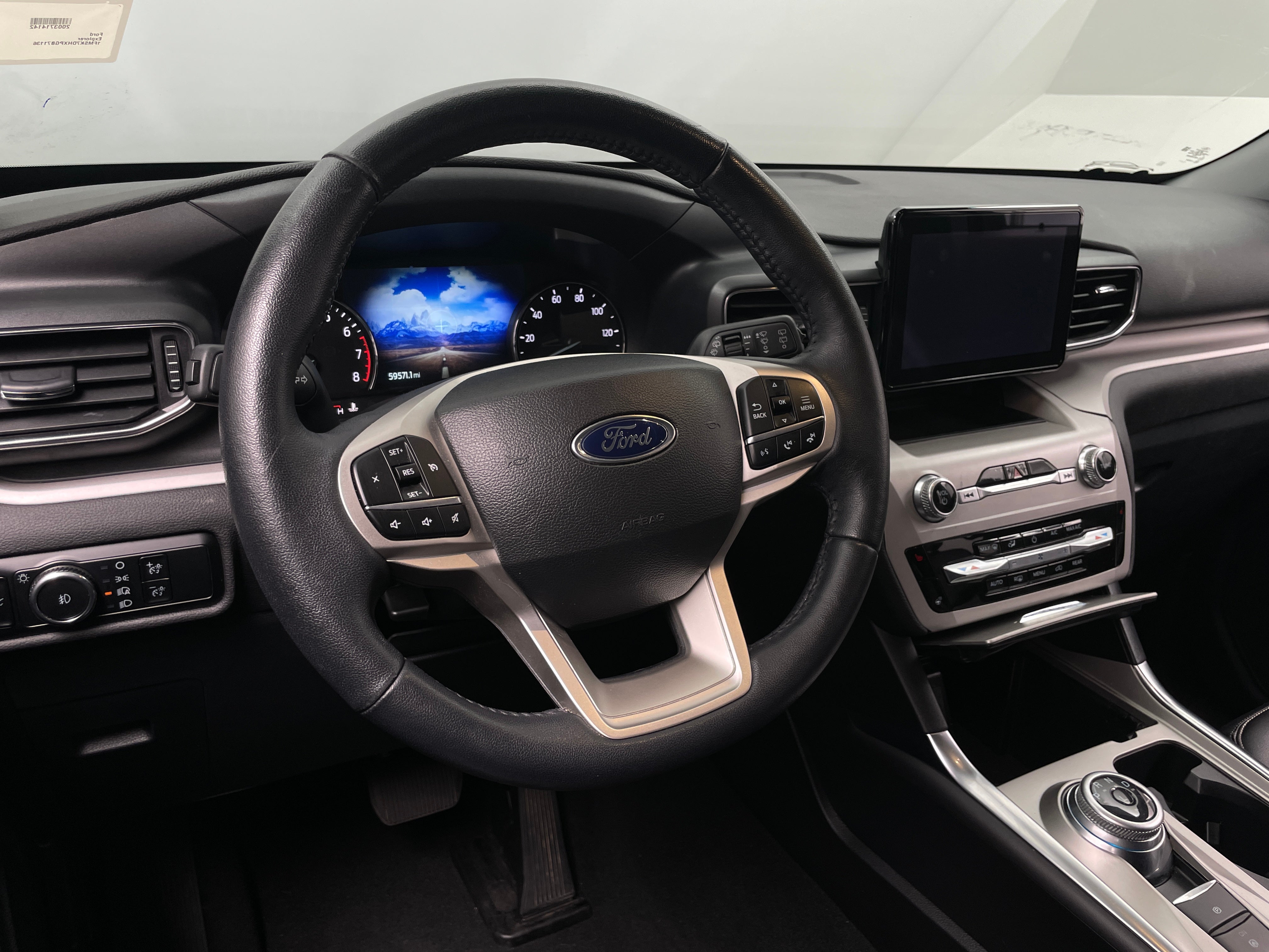 2023 Ford Explorer XLT 5