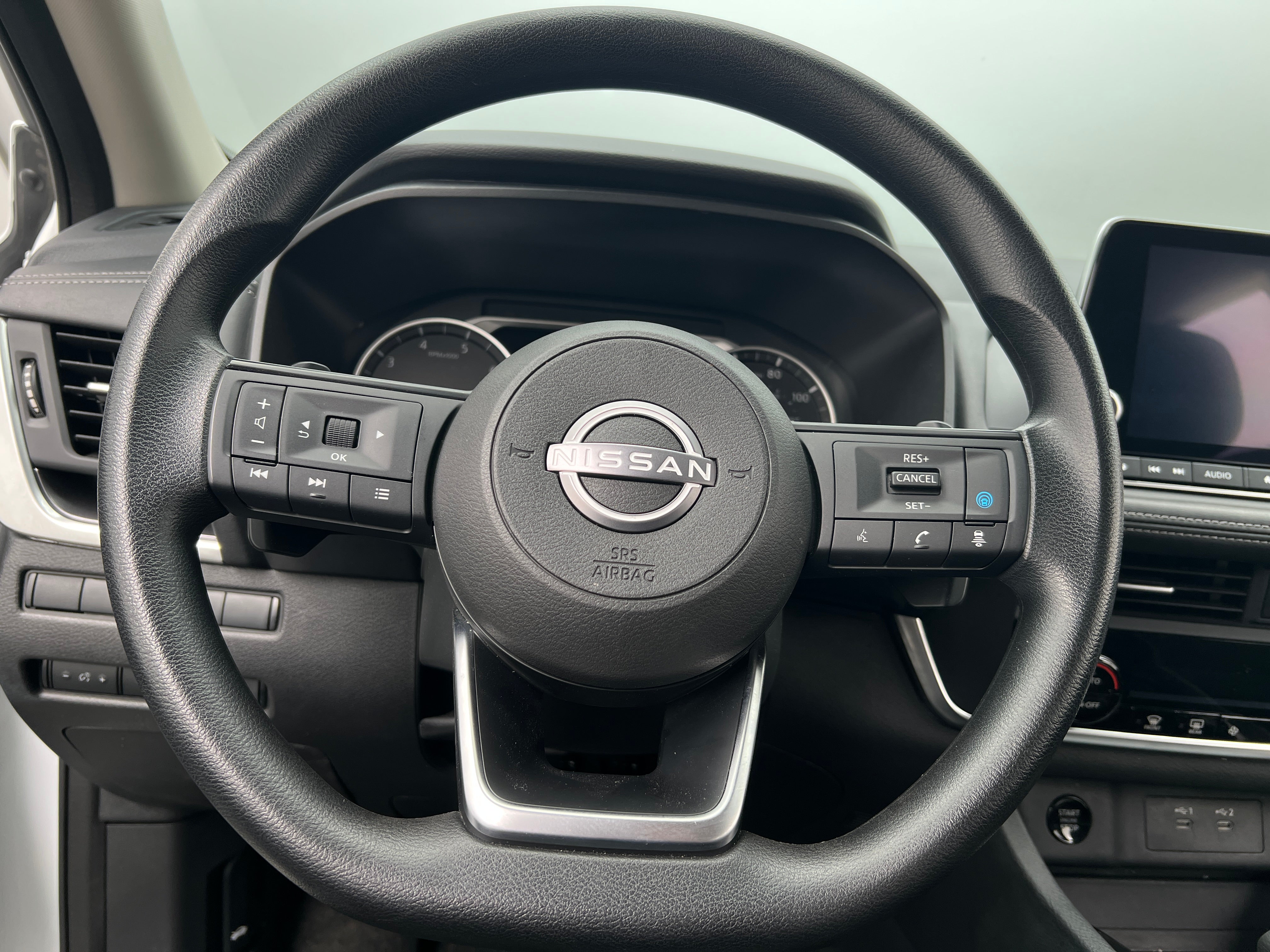 2024 Nissan Rogue SV 5