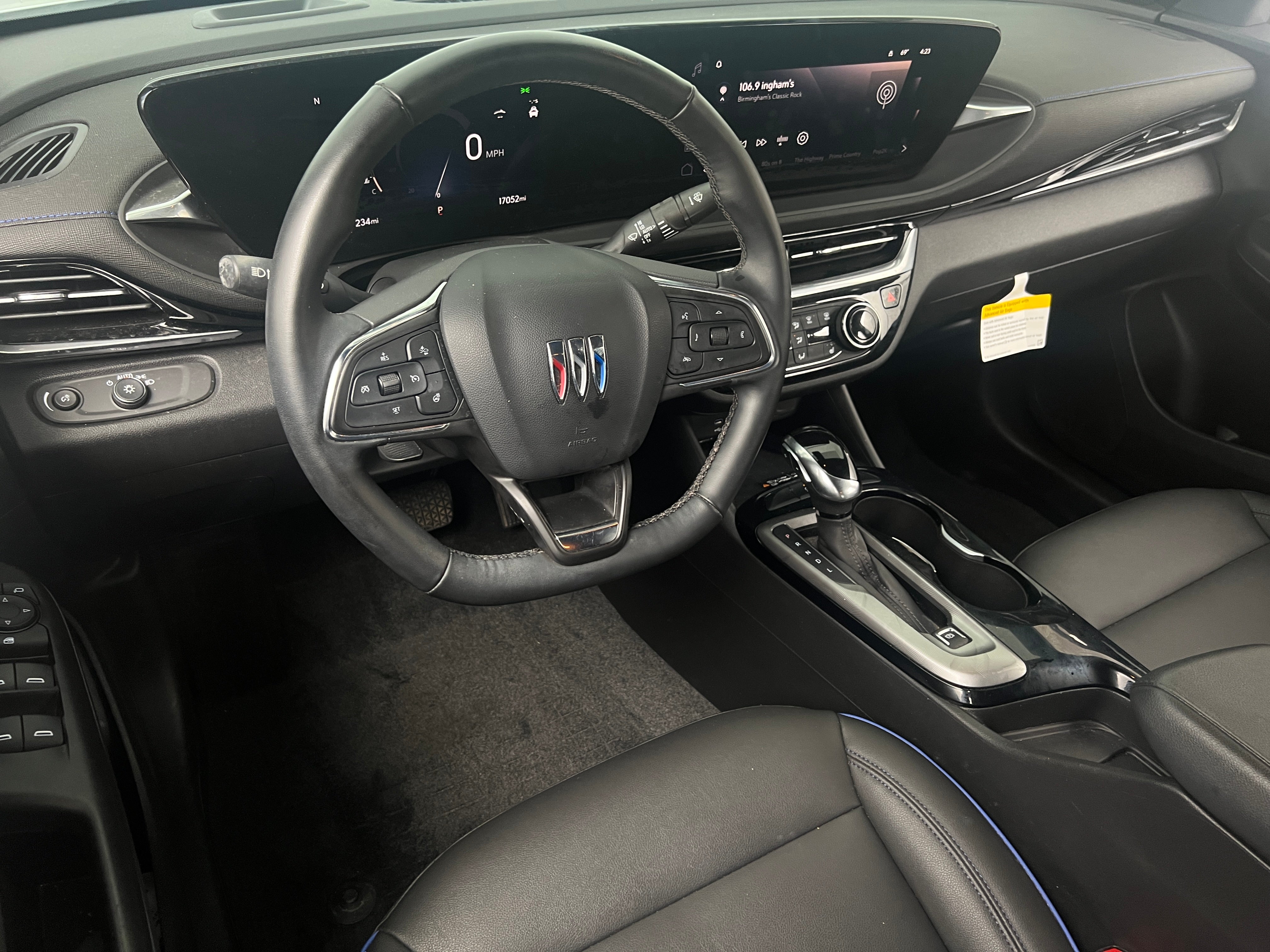 2024 Buick Envista Sport Touring 3