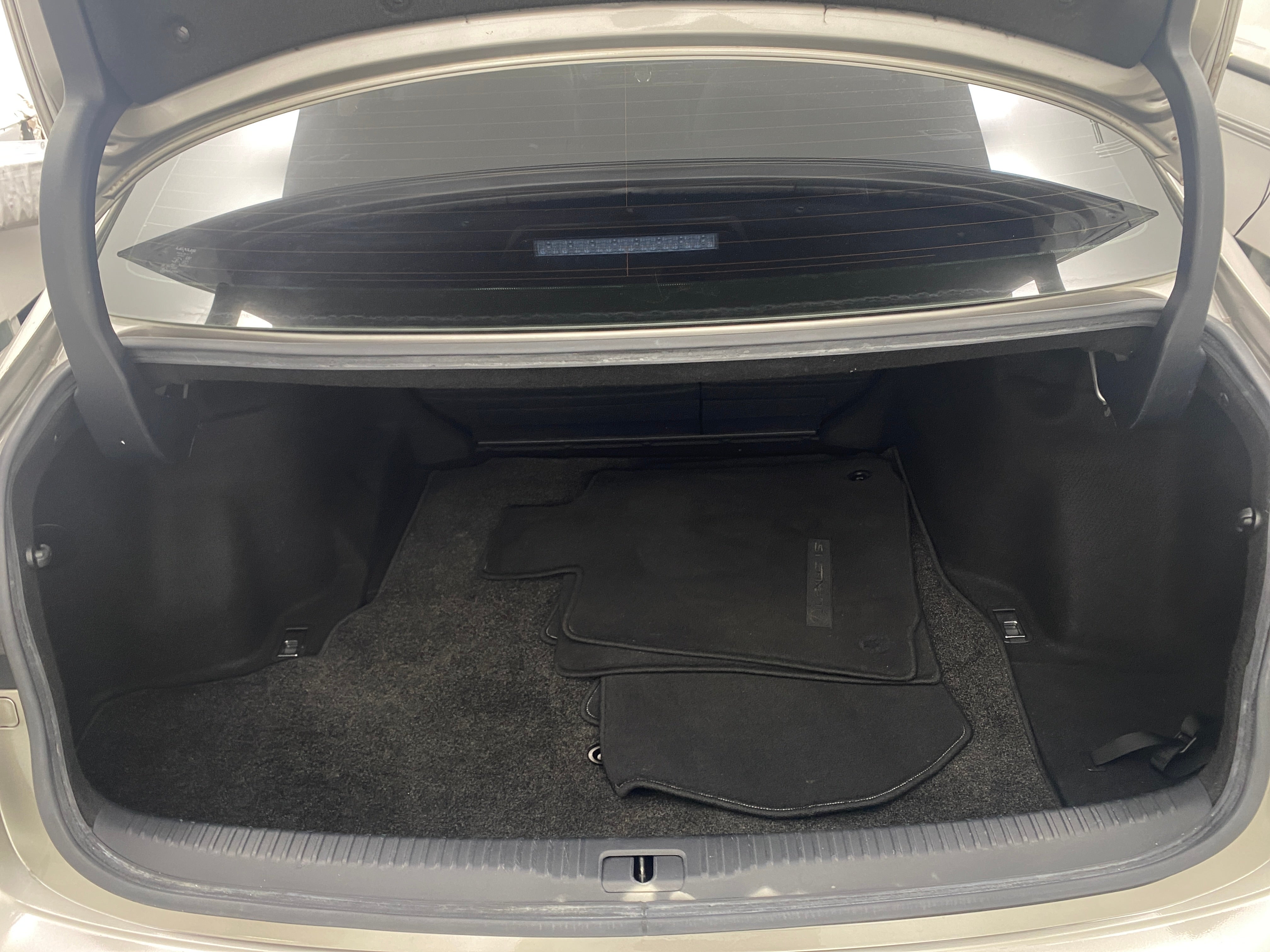 2019 Lexus IS 300 7