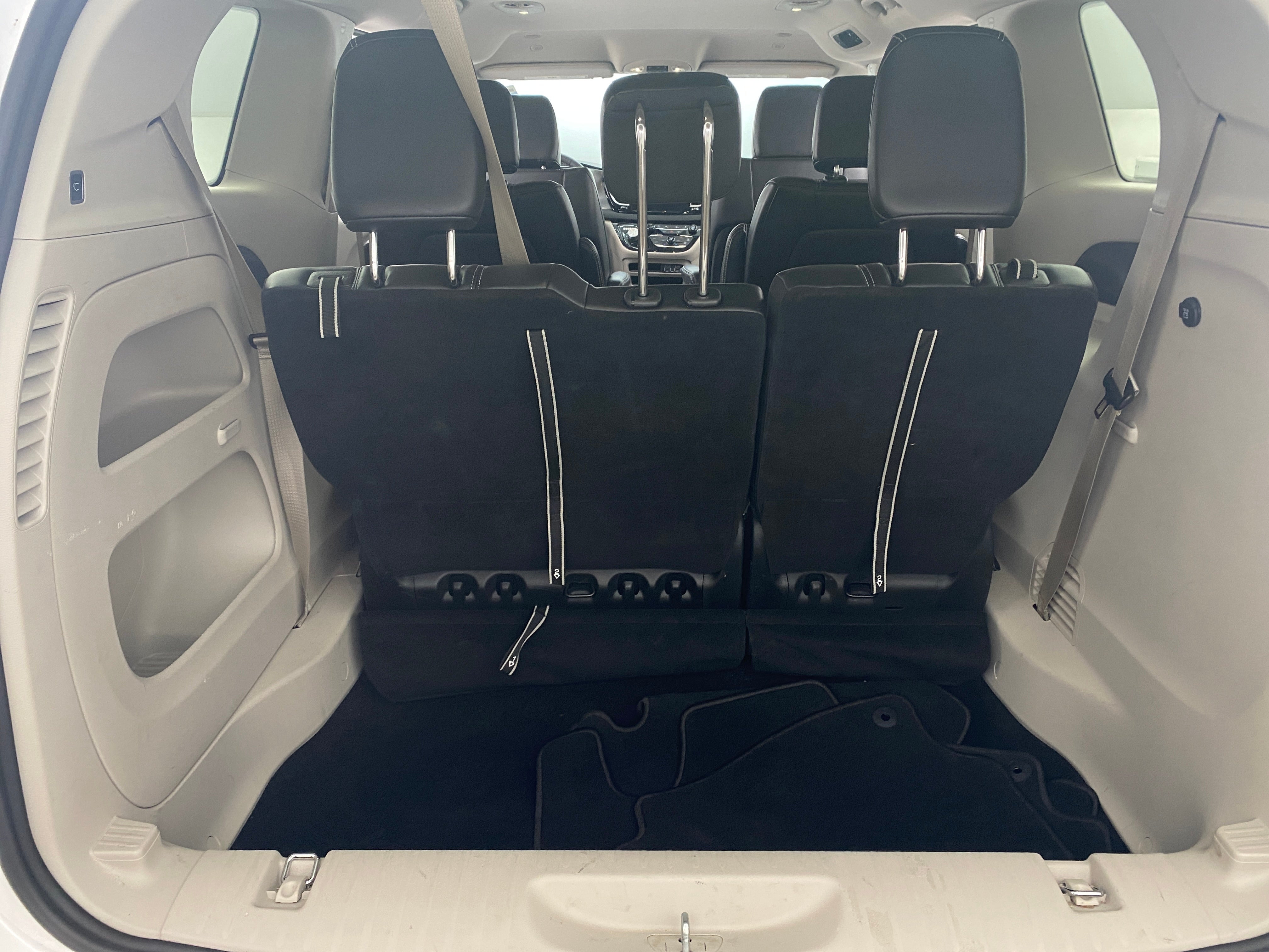 2024 Chrysler Pacifica Touring L 6
