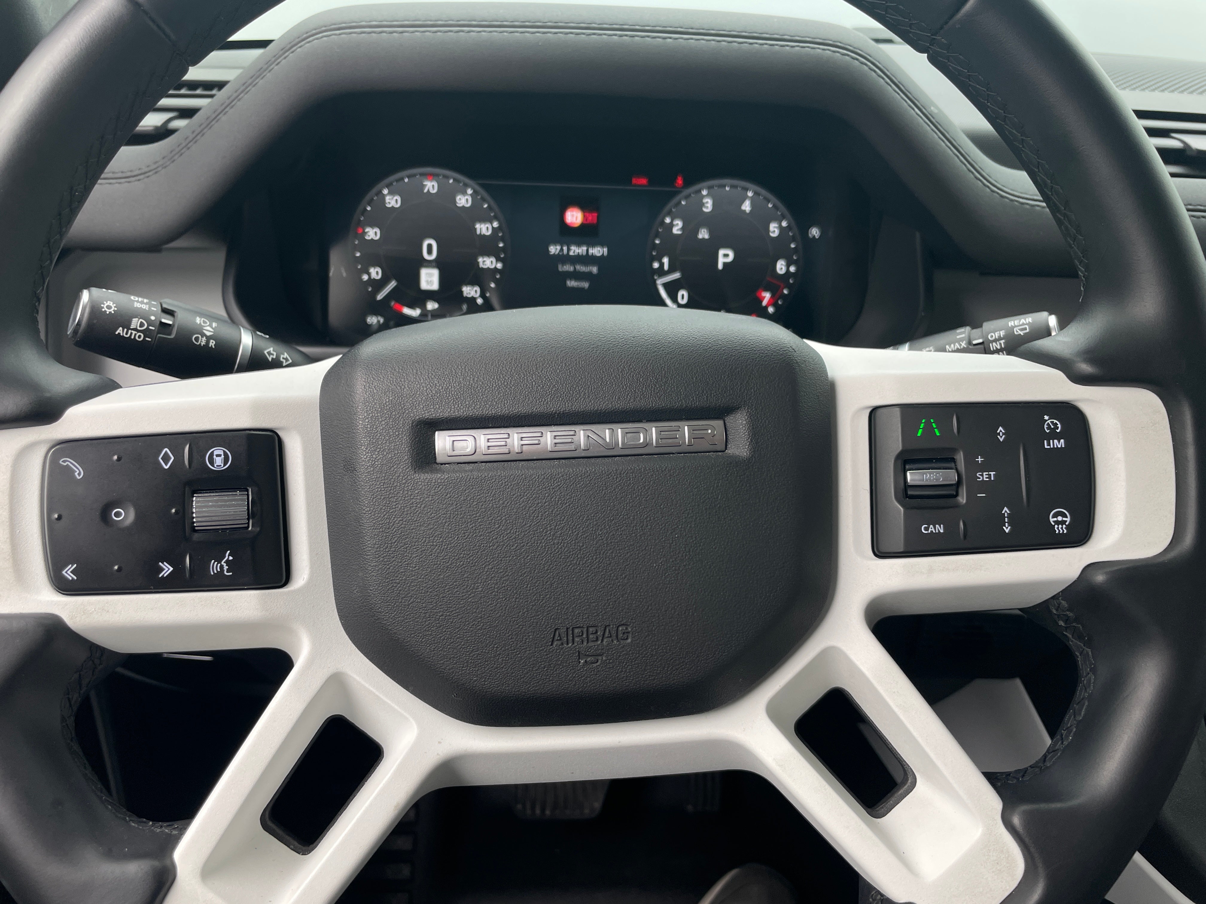 2024 Land Rover Defender 110 4