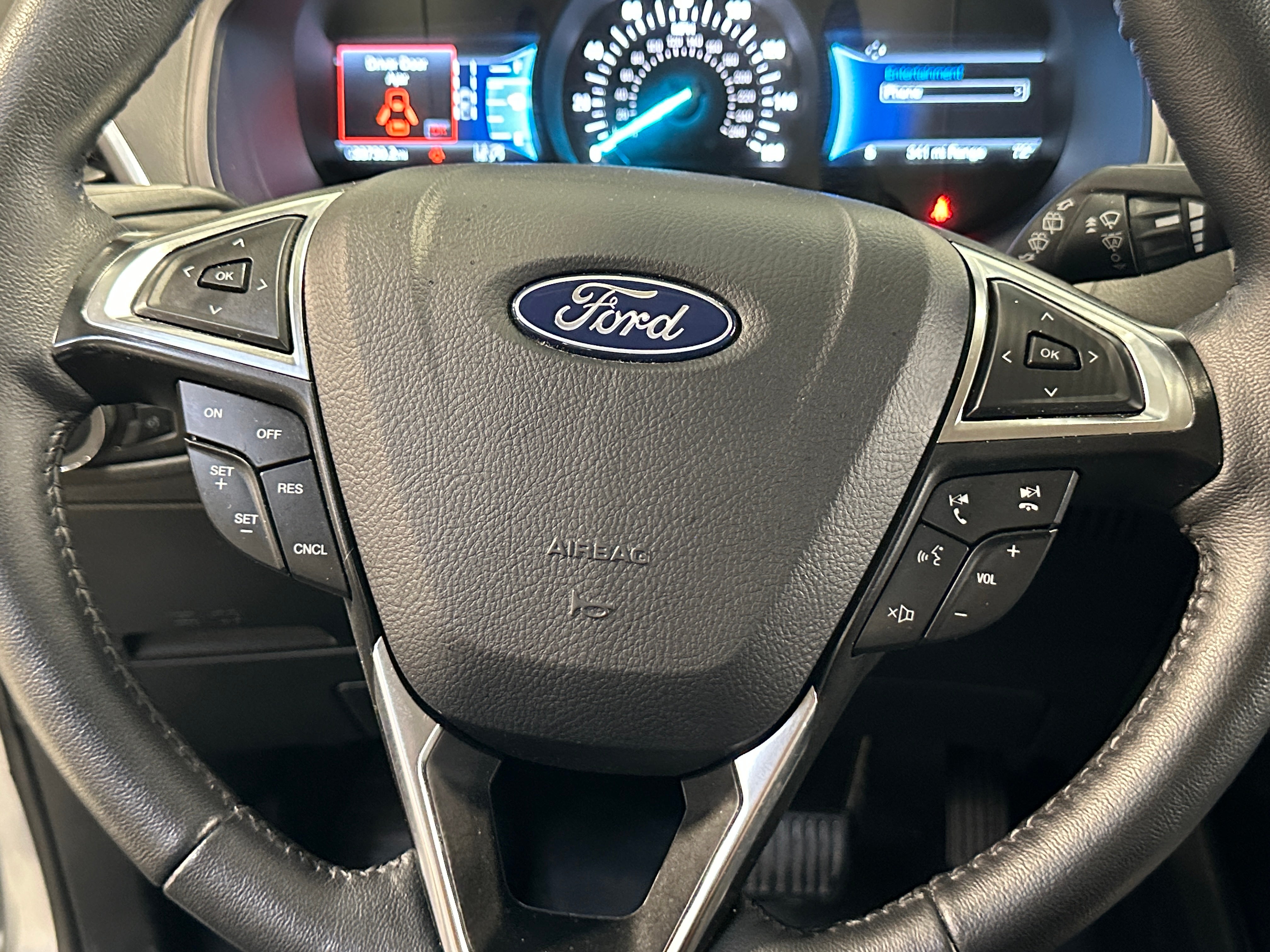 2024 Ford Edge Titanium 4