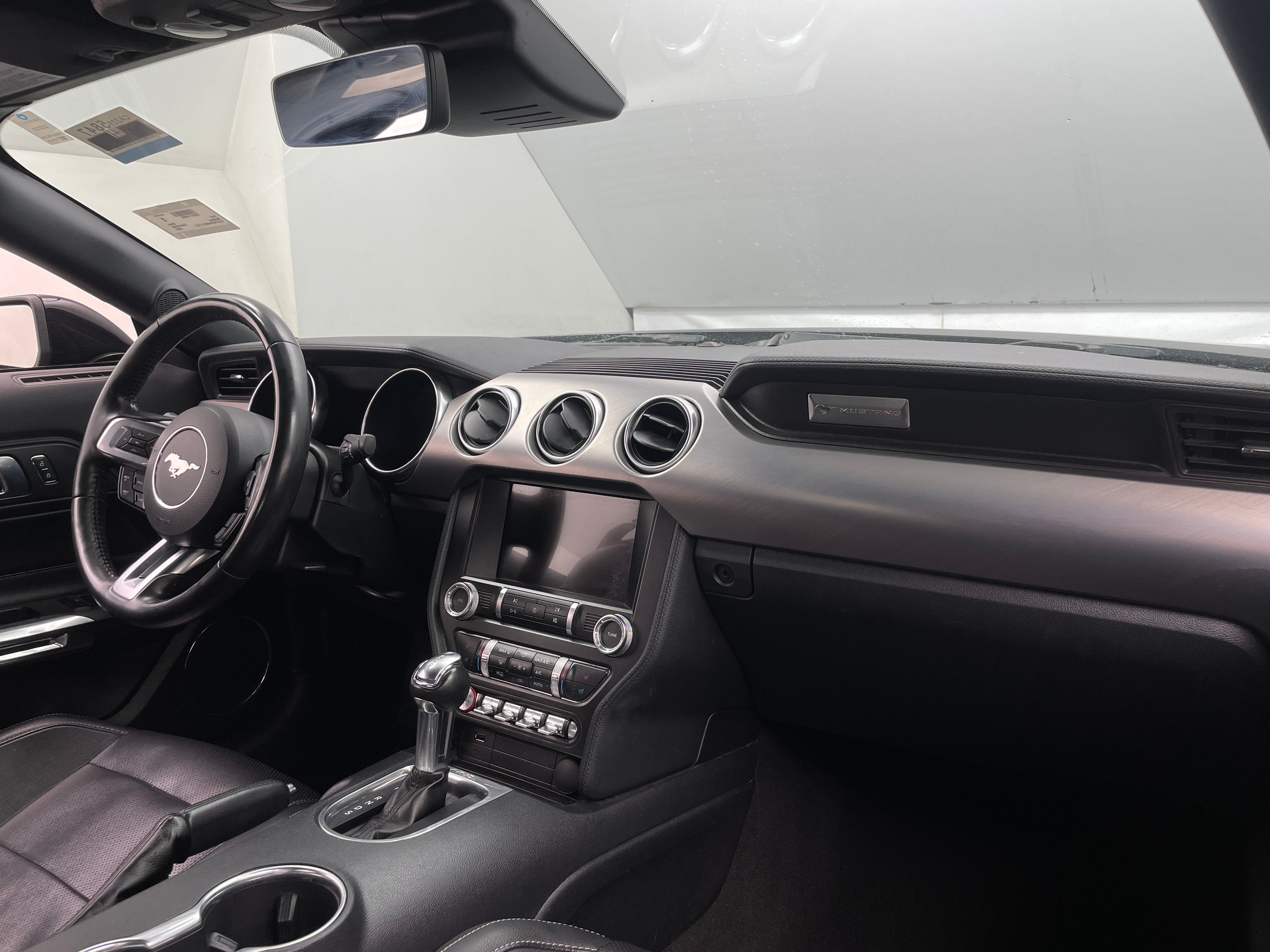 2022 Ford Mustang  2