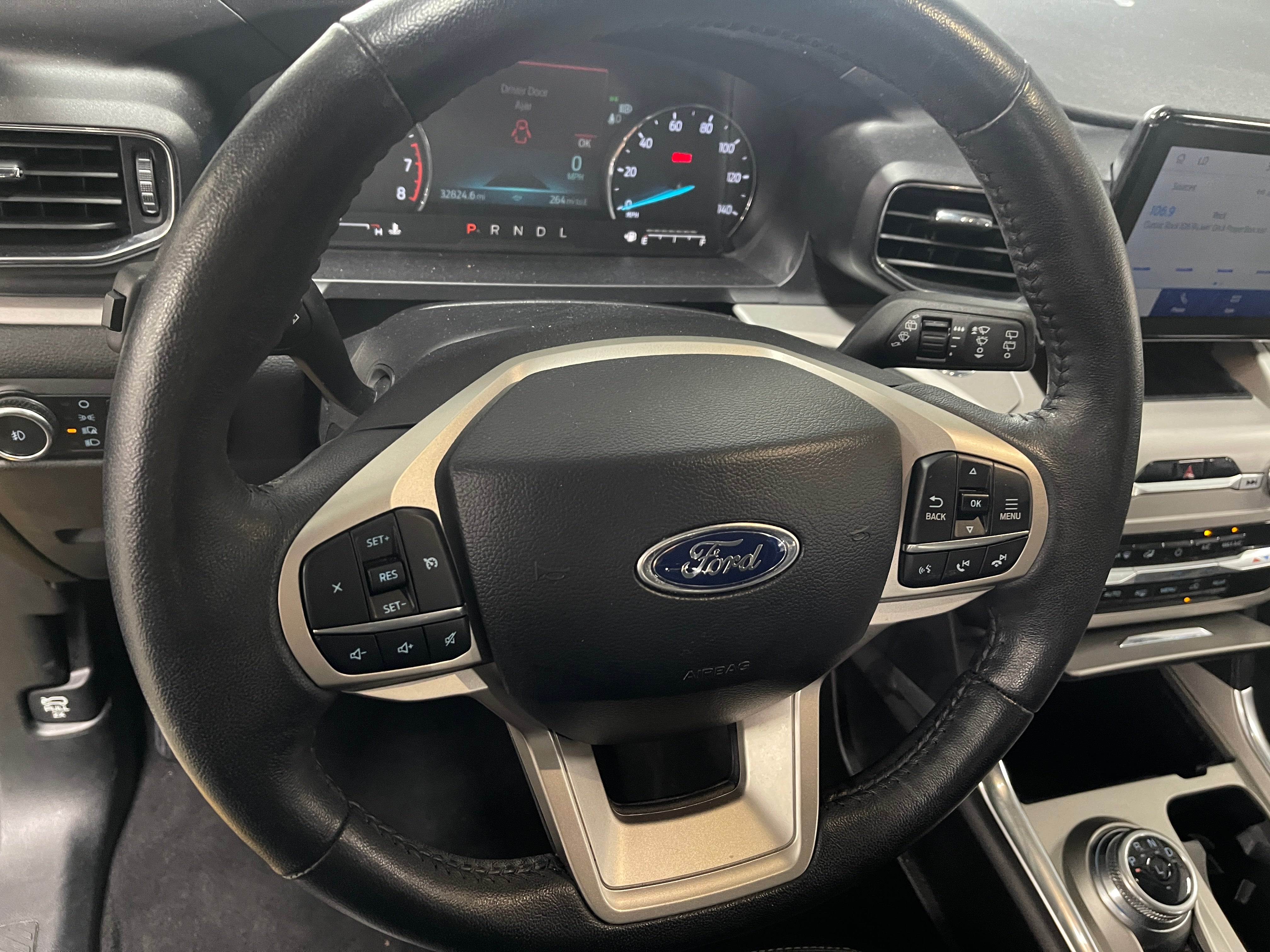 2023 Ford Explorer XLT 5