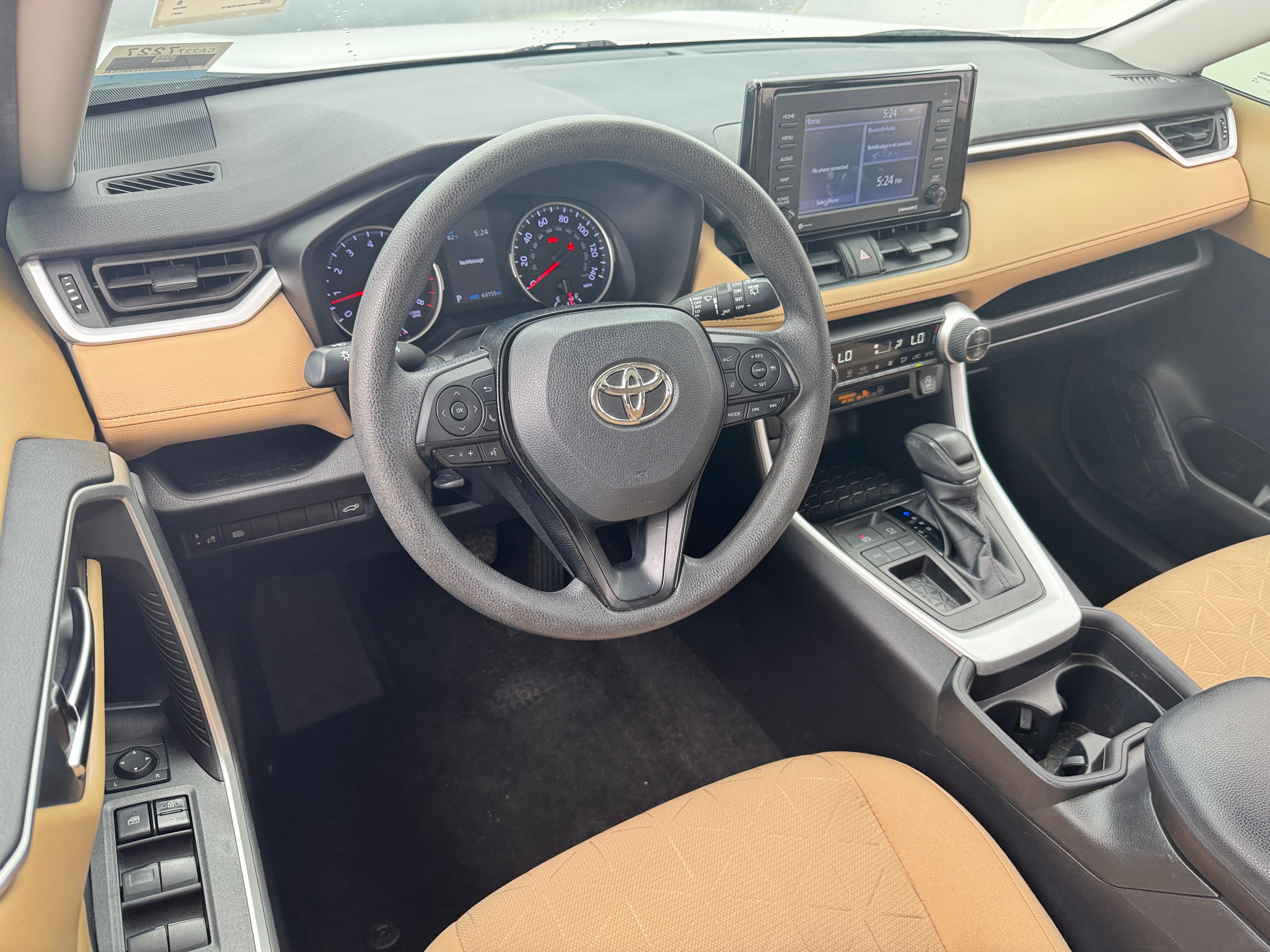2021 Toyota RAV4 XLE 3