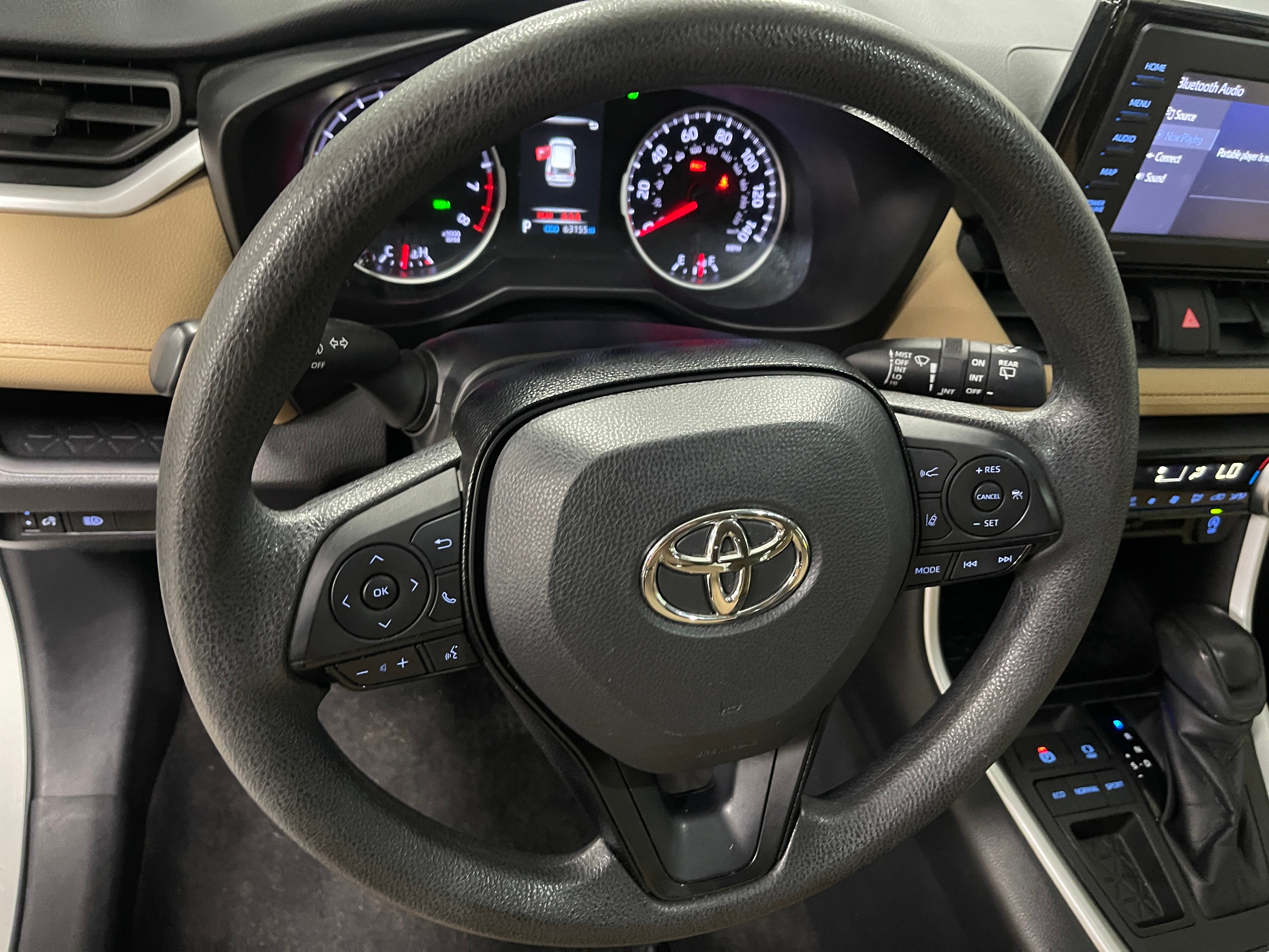 2021 Toyota RAV4 XLE 5