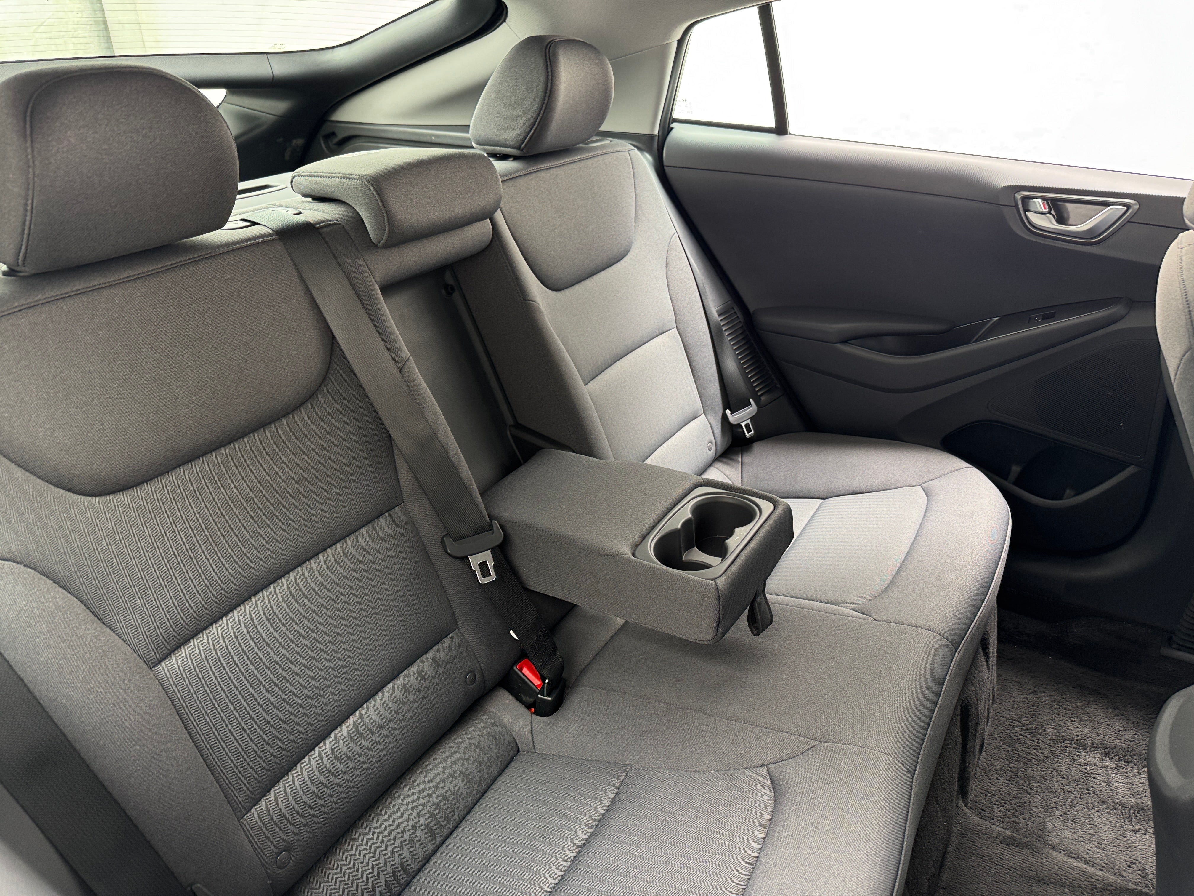 2022 Hyundai Ioniq SEL 6