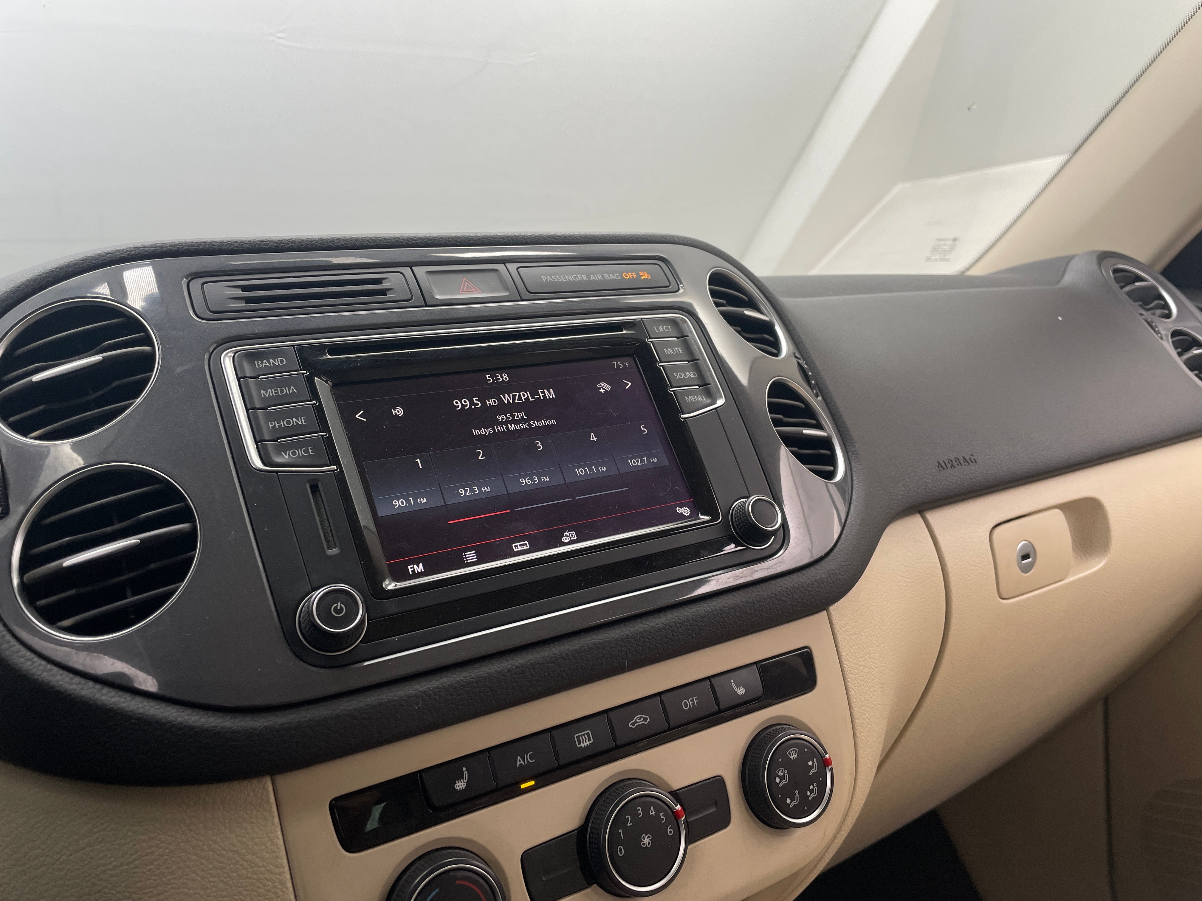 2017 Volkswagen Tiguan Wolfsburg Edition 4