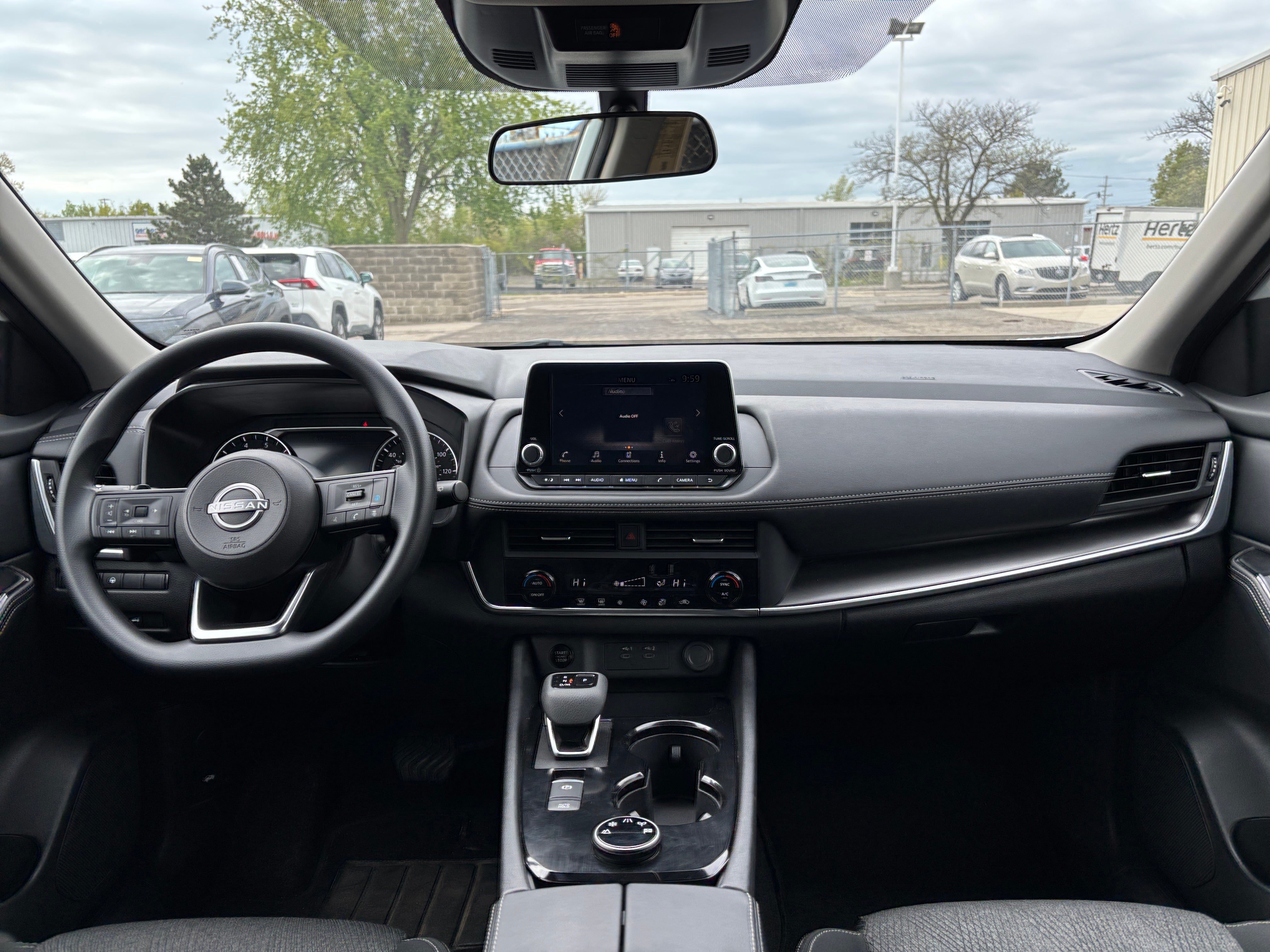 2024 Nissan Rogue SV 3