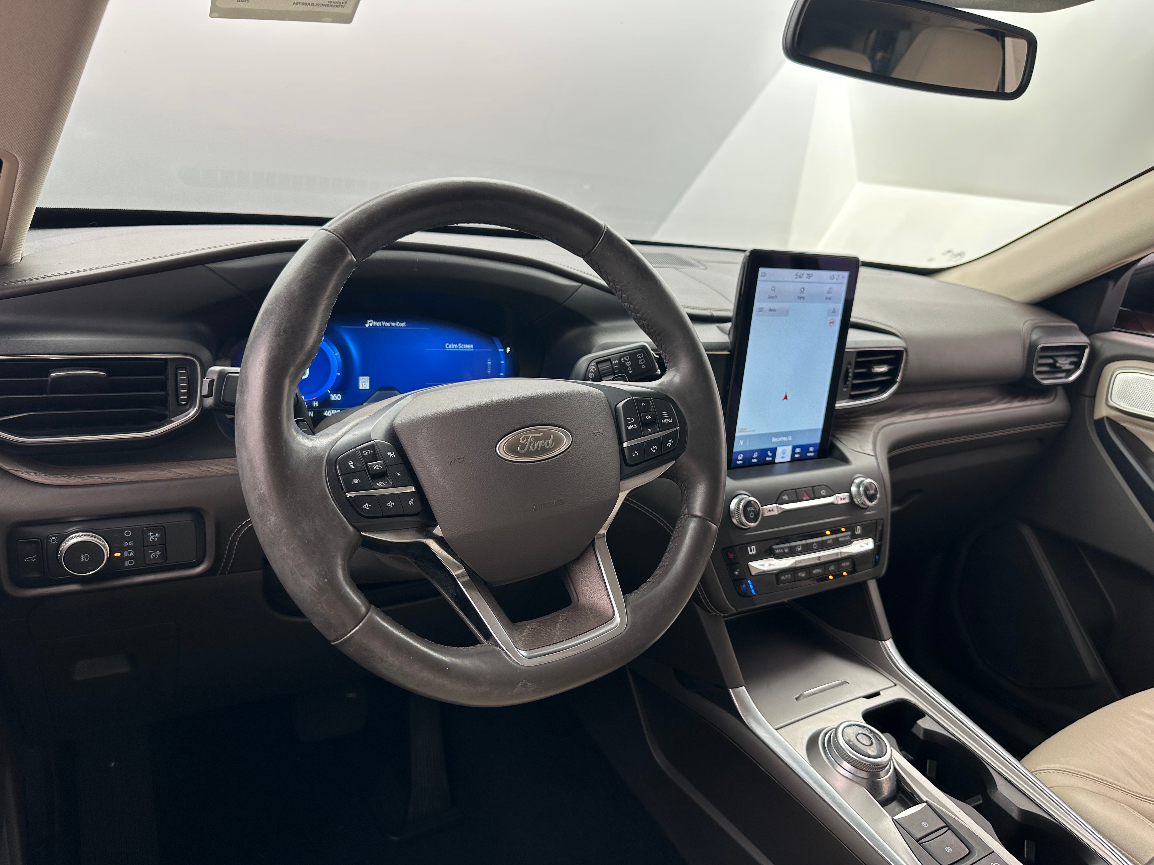 2020 Ford Explorer Platinum 2