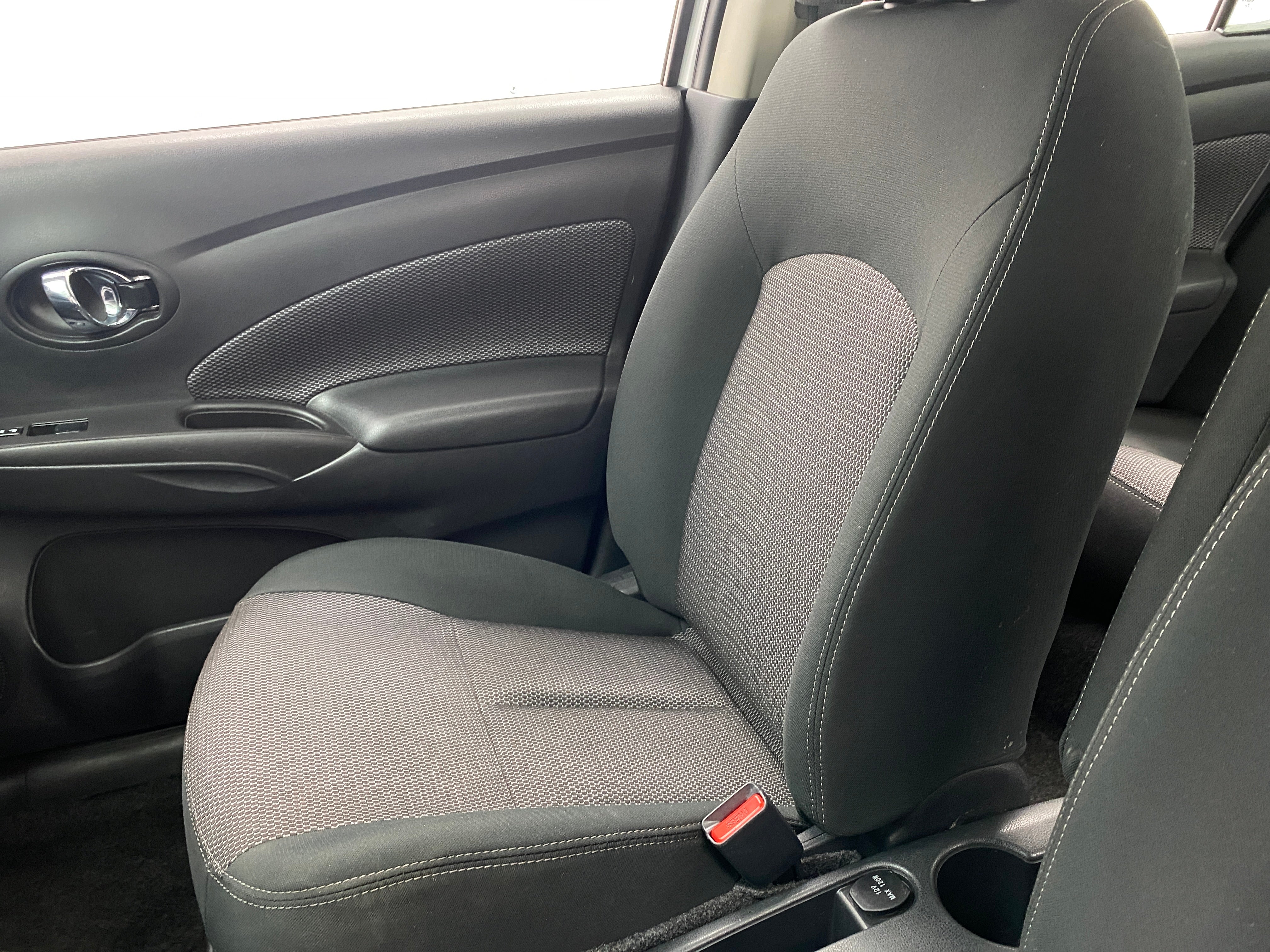 2018 Nissan Versa SV 2