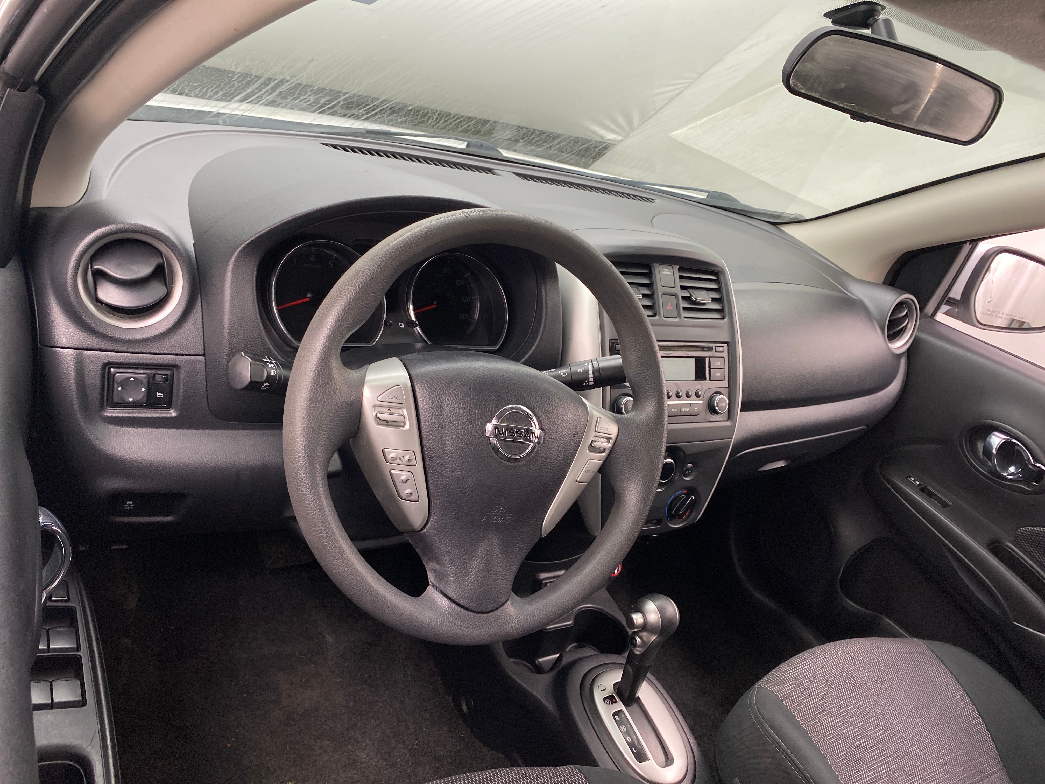 2018 Nissan Versa SV 3