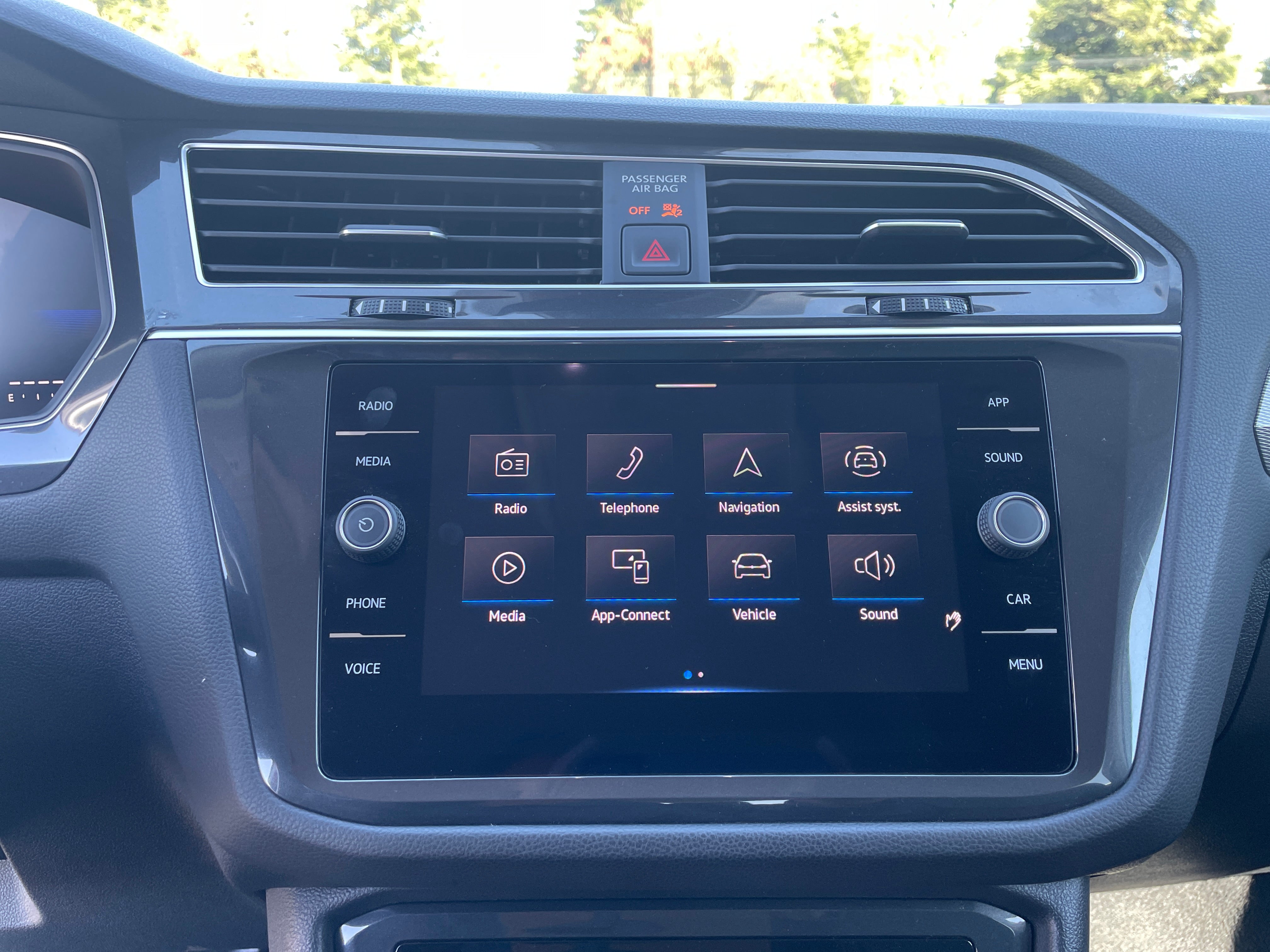 2024 Volkswagen Tiguan SE 4