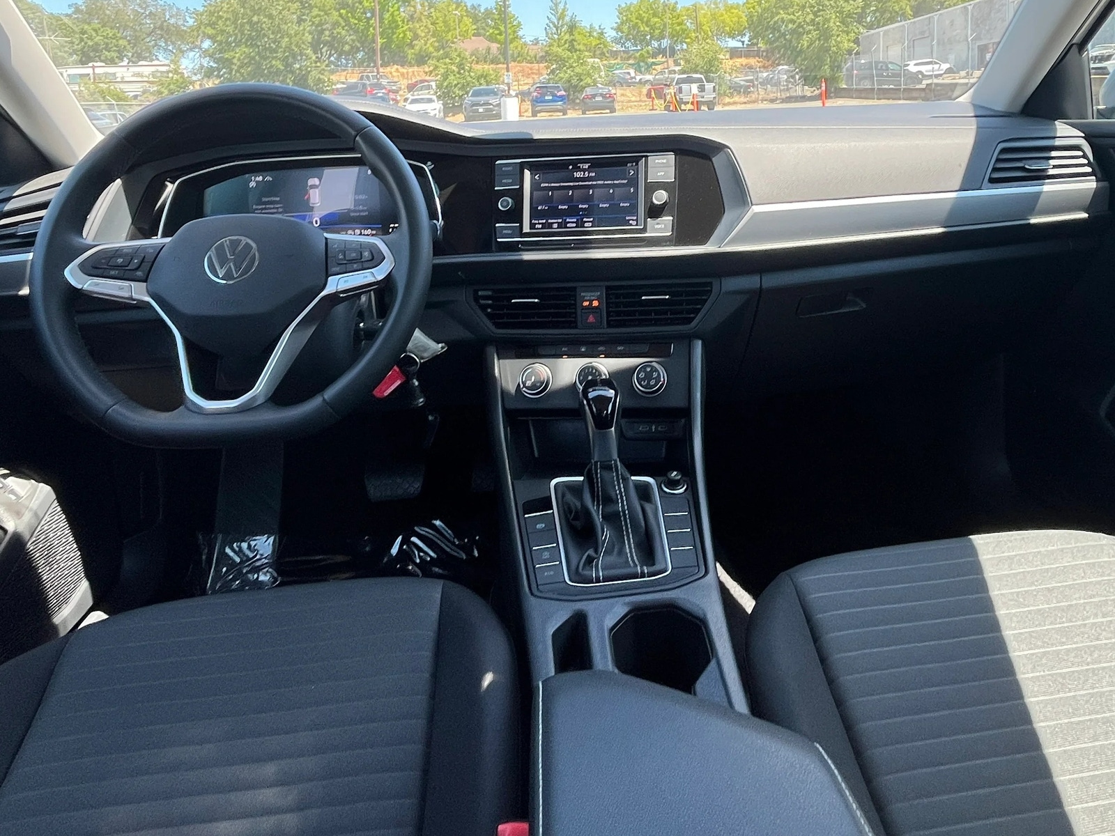 Thumbnail: 2024 Volkswagen Jetta - 3