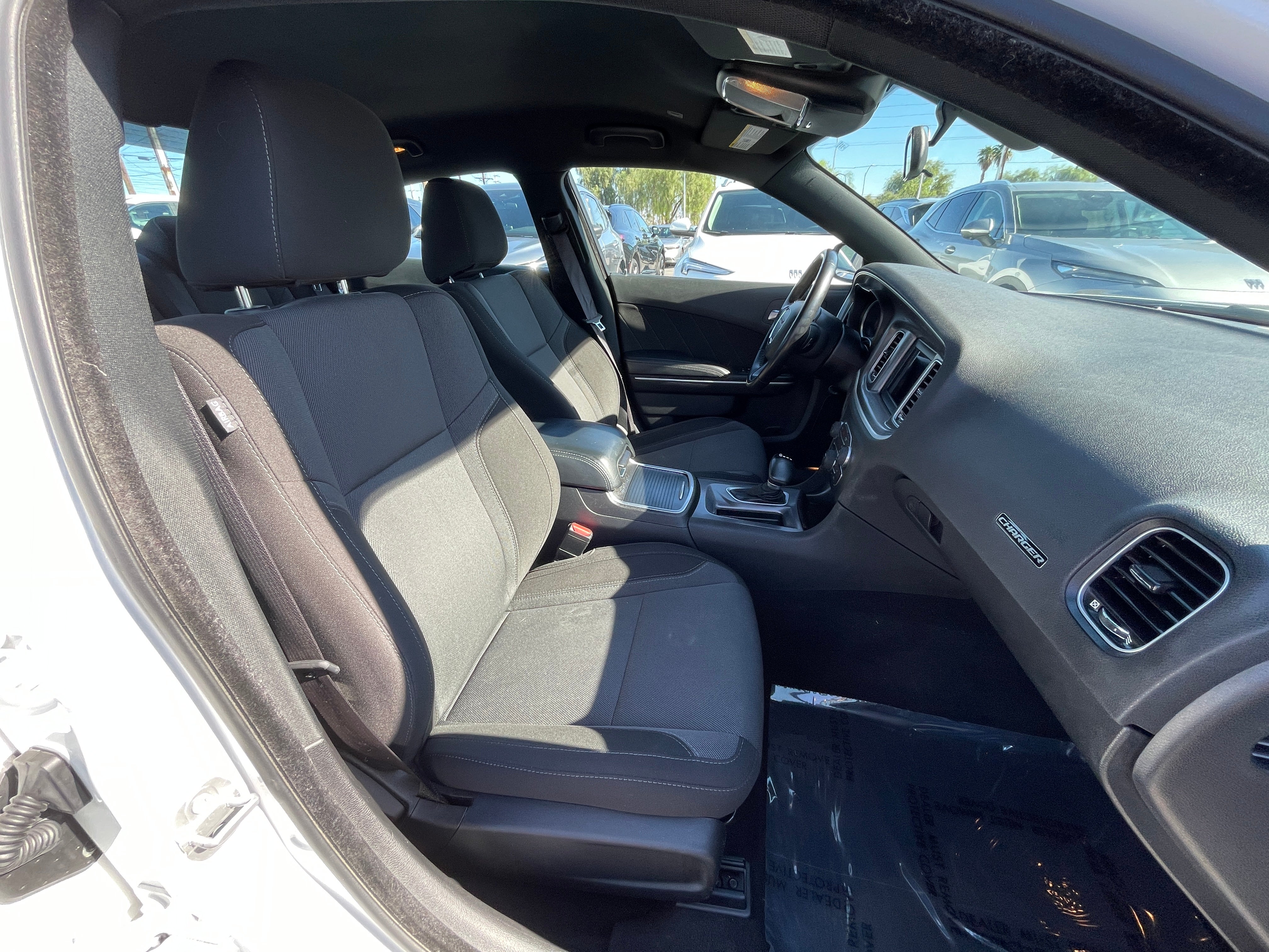 2022 Dodge Charger SXT 2
