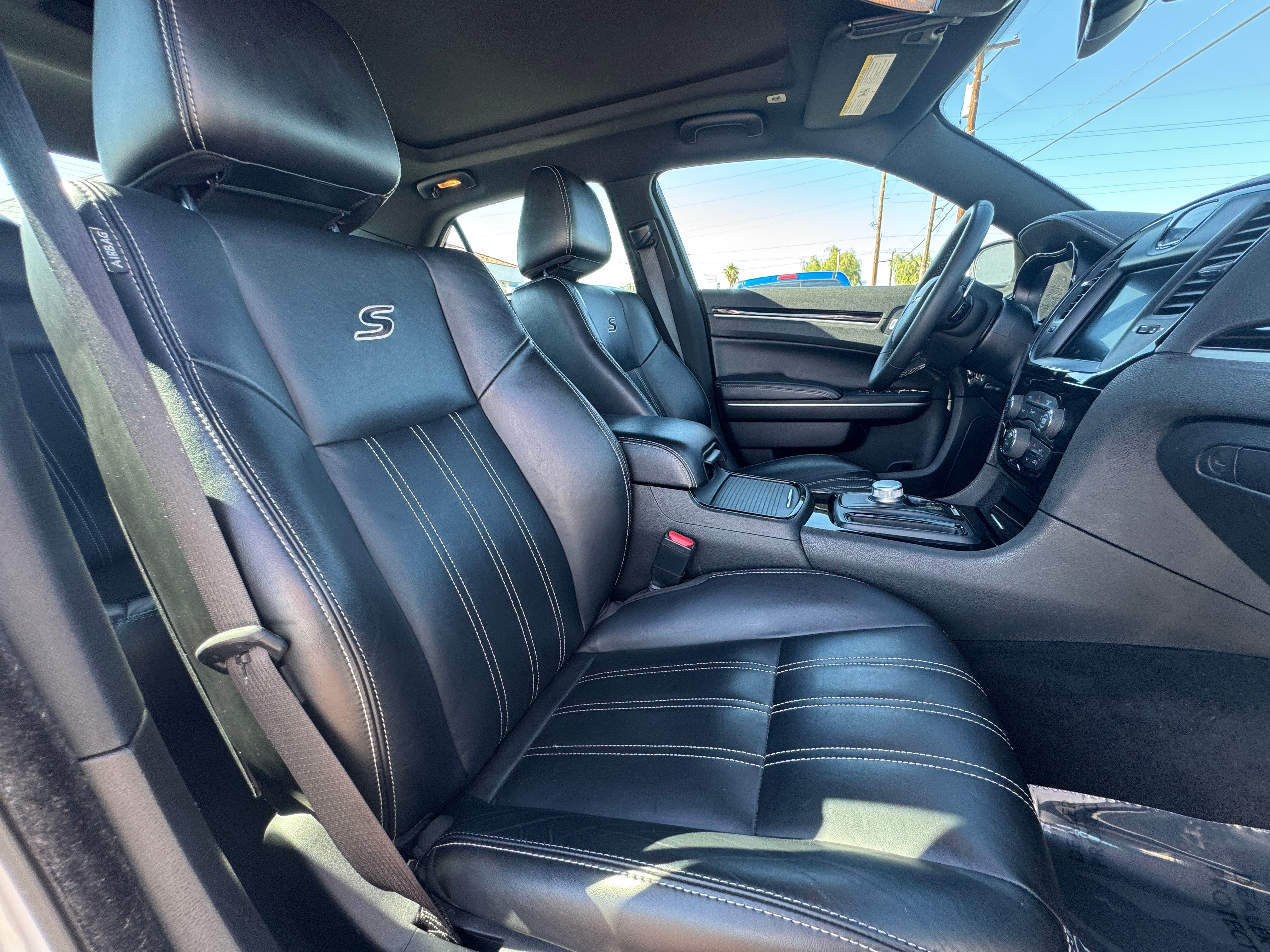 2022 Chrysler 300 S 2