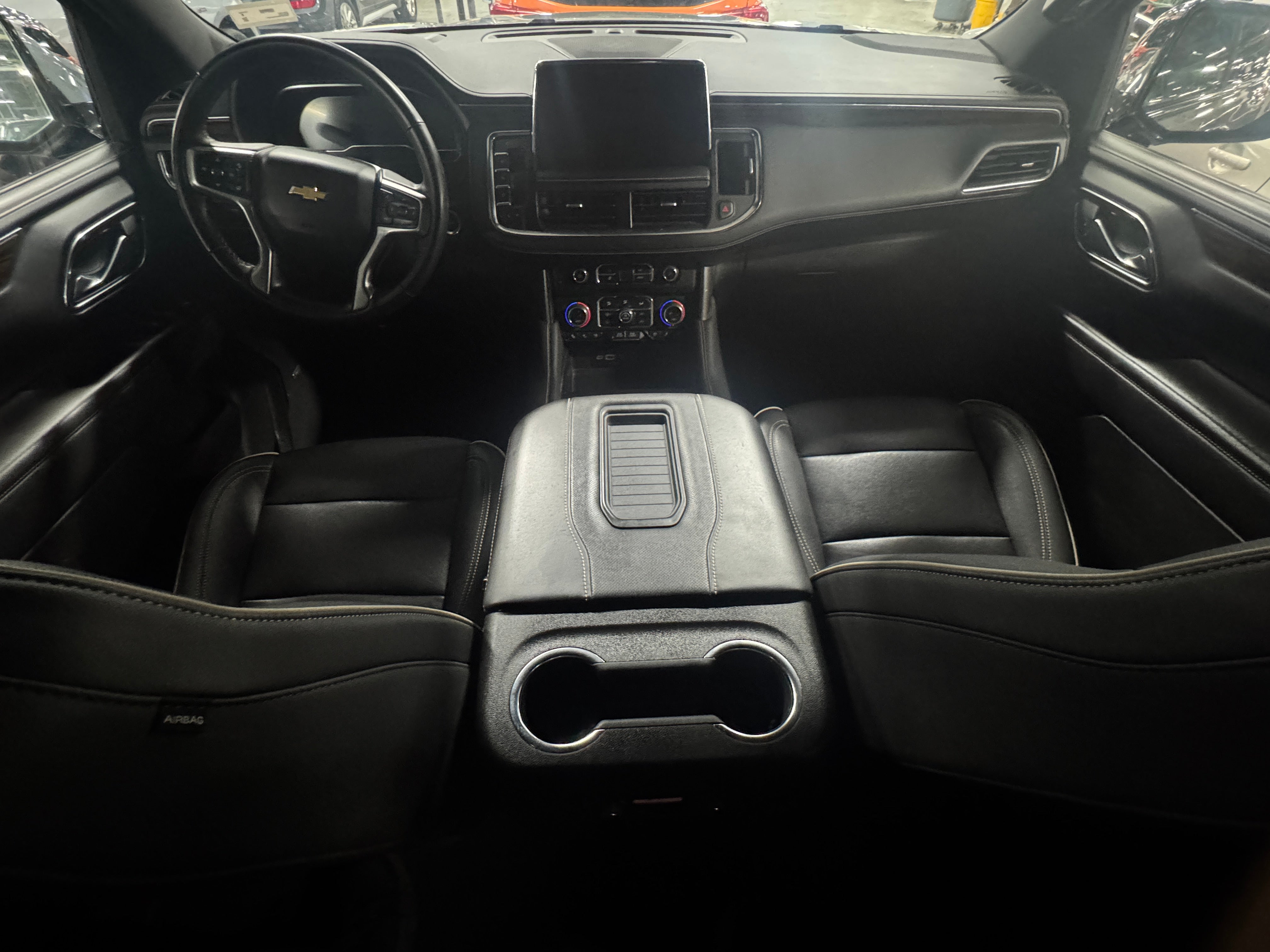 2023 Chevrolet Suburban Premier 2