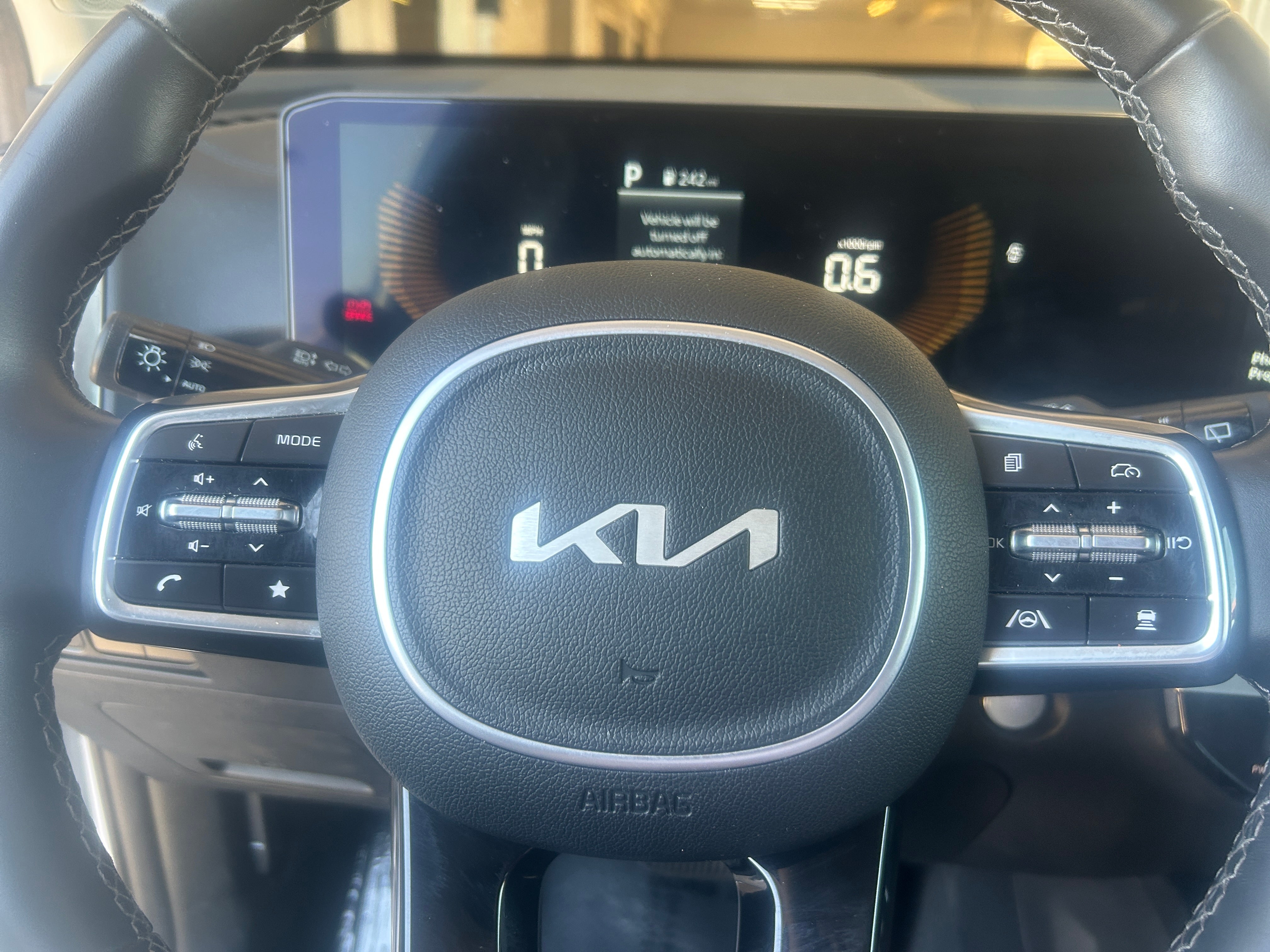 2024 Kia Sorento S 5