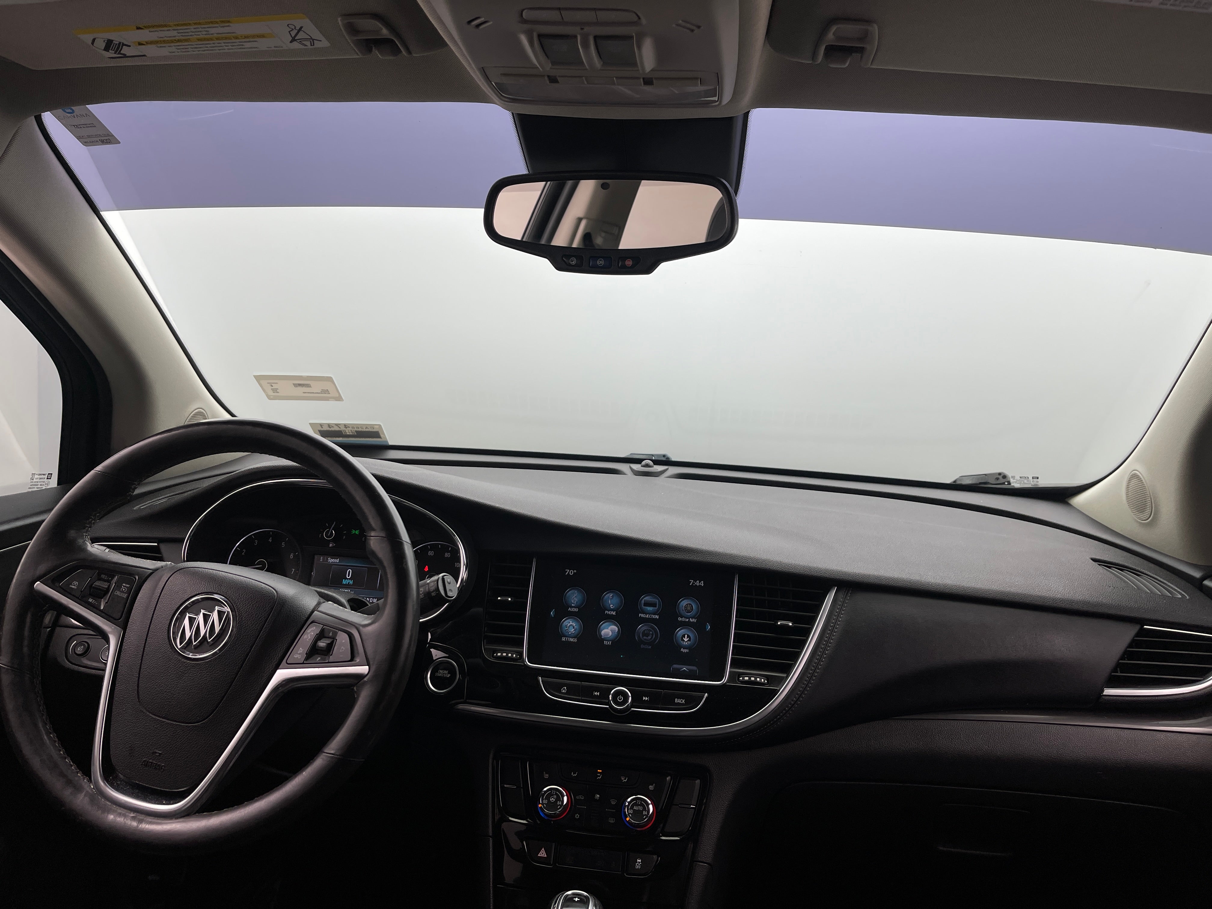 2018 Buick Encore Essence 2