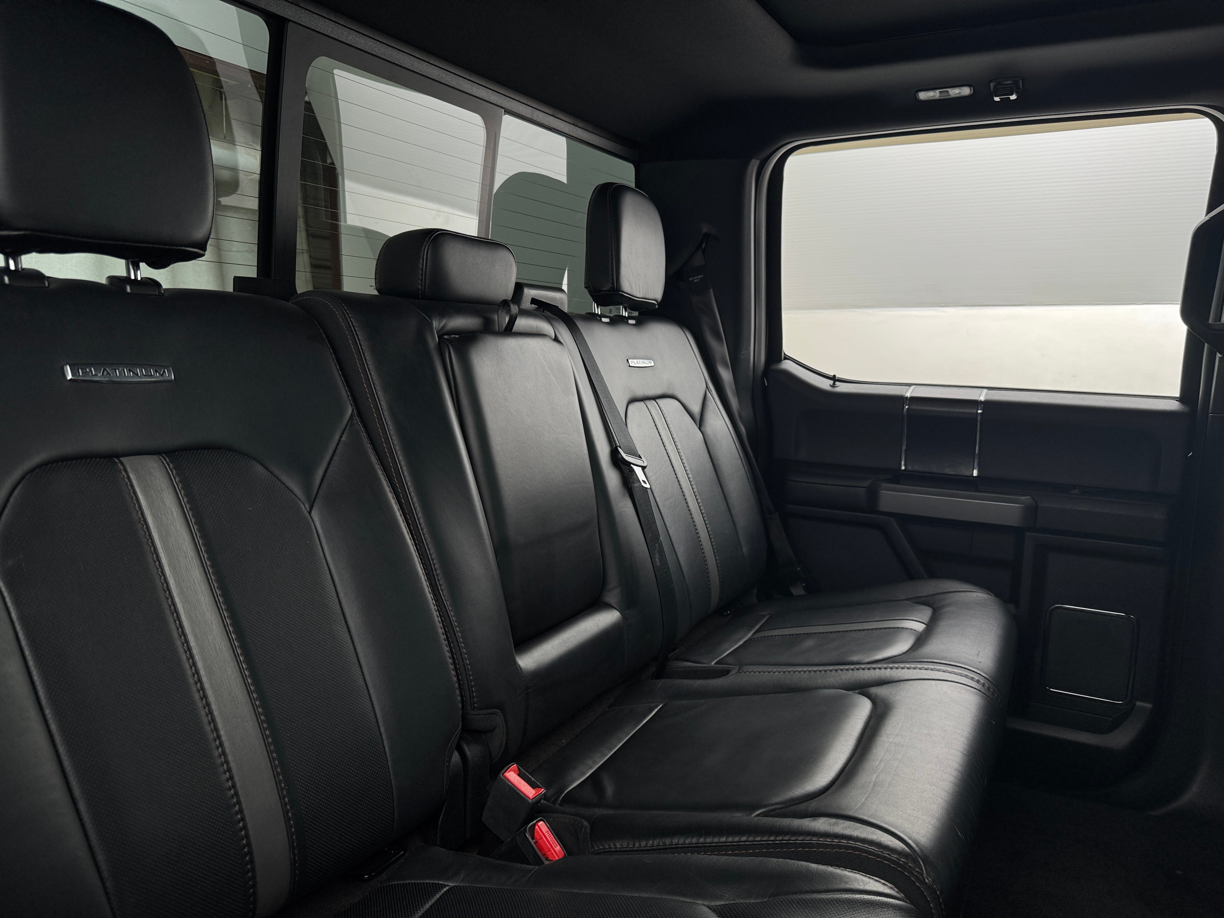 2018 Ford Econoline E-150 5