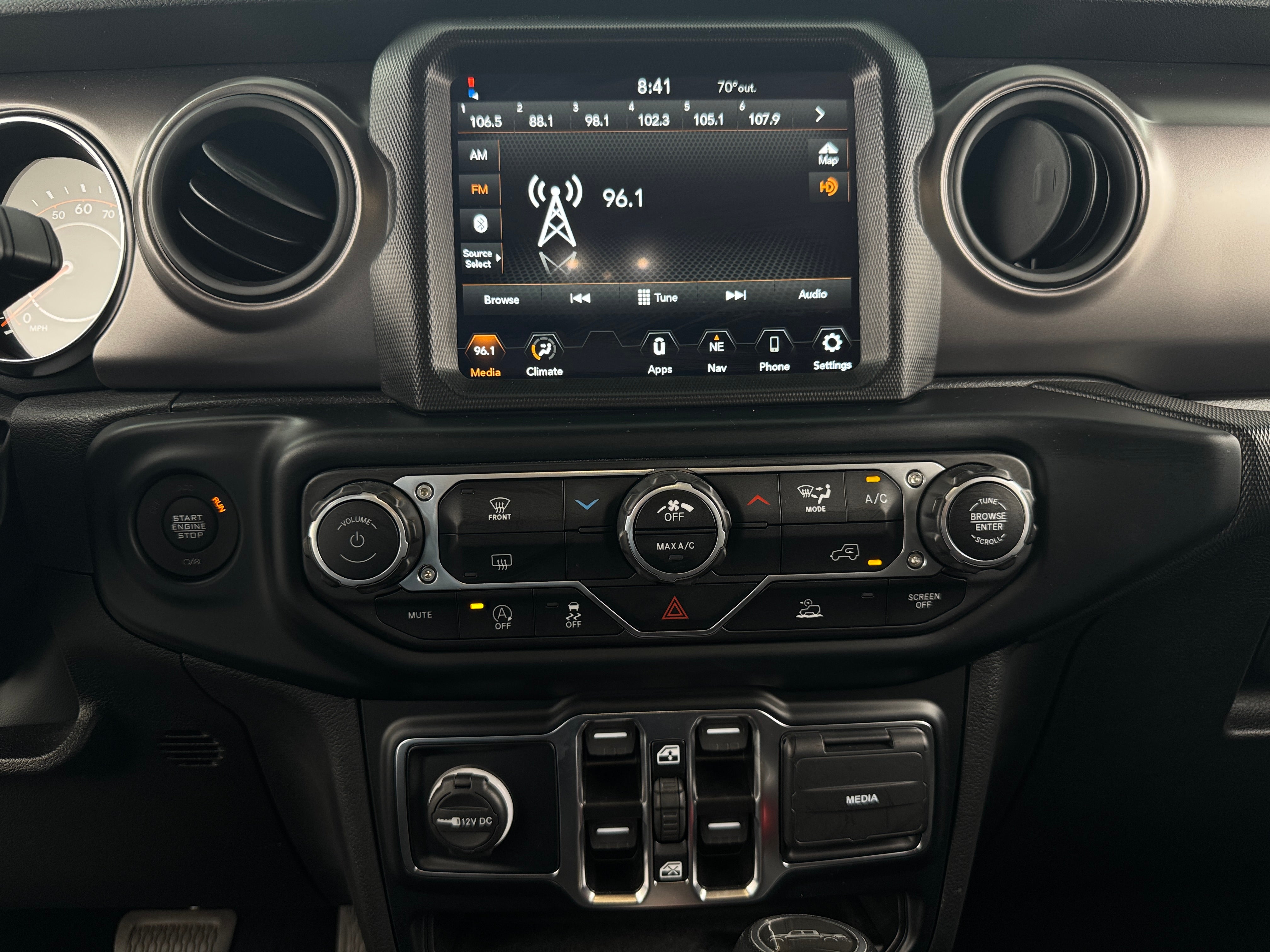 2023 Jeep Gladiator Sport S 4