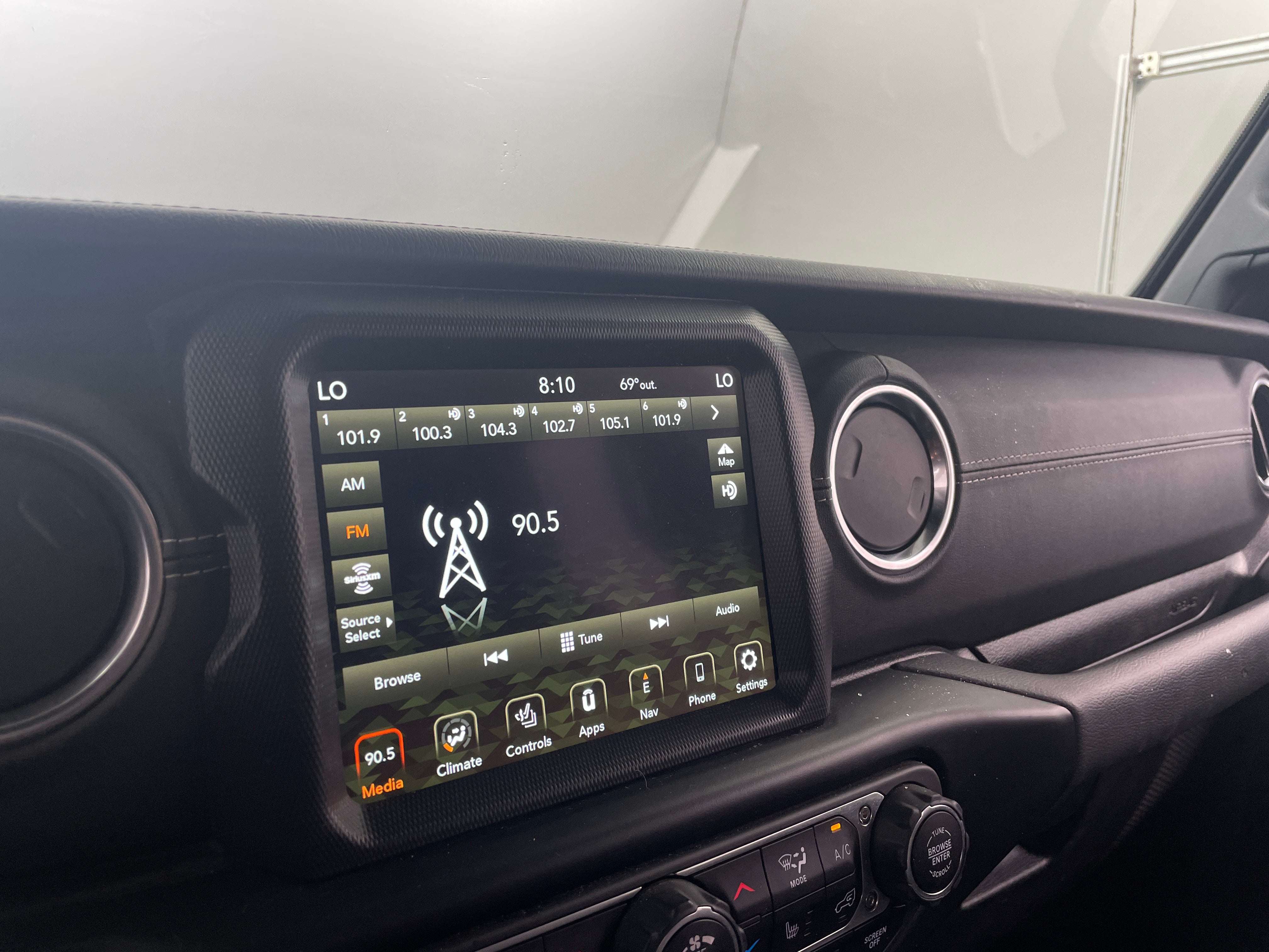 2022 Jeep Wrangler Unlimited Sahara 4xe 3