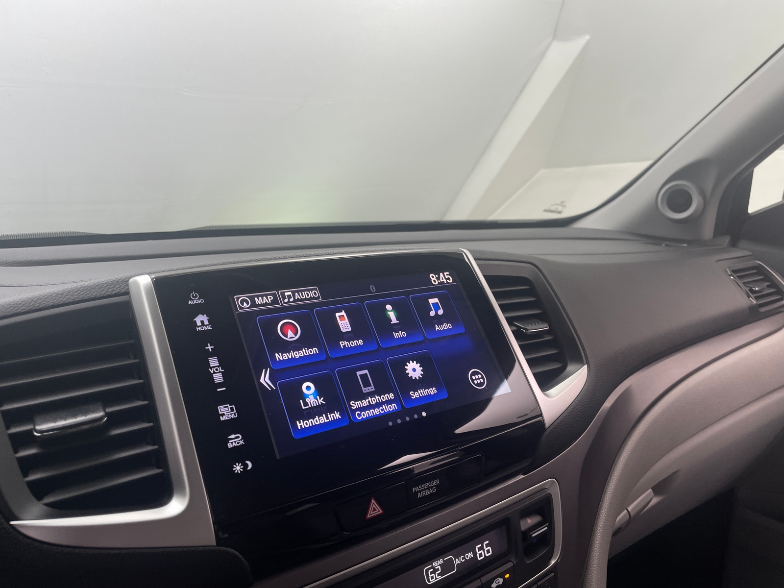 Thumbnail: 2017 Honda Pilot - 3