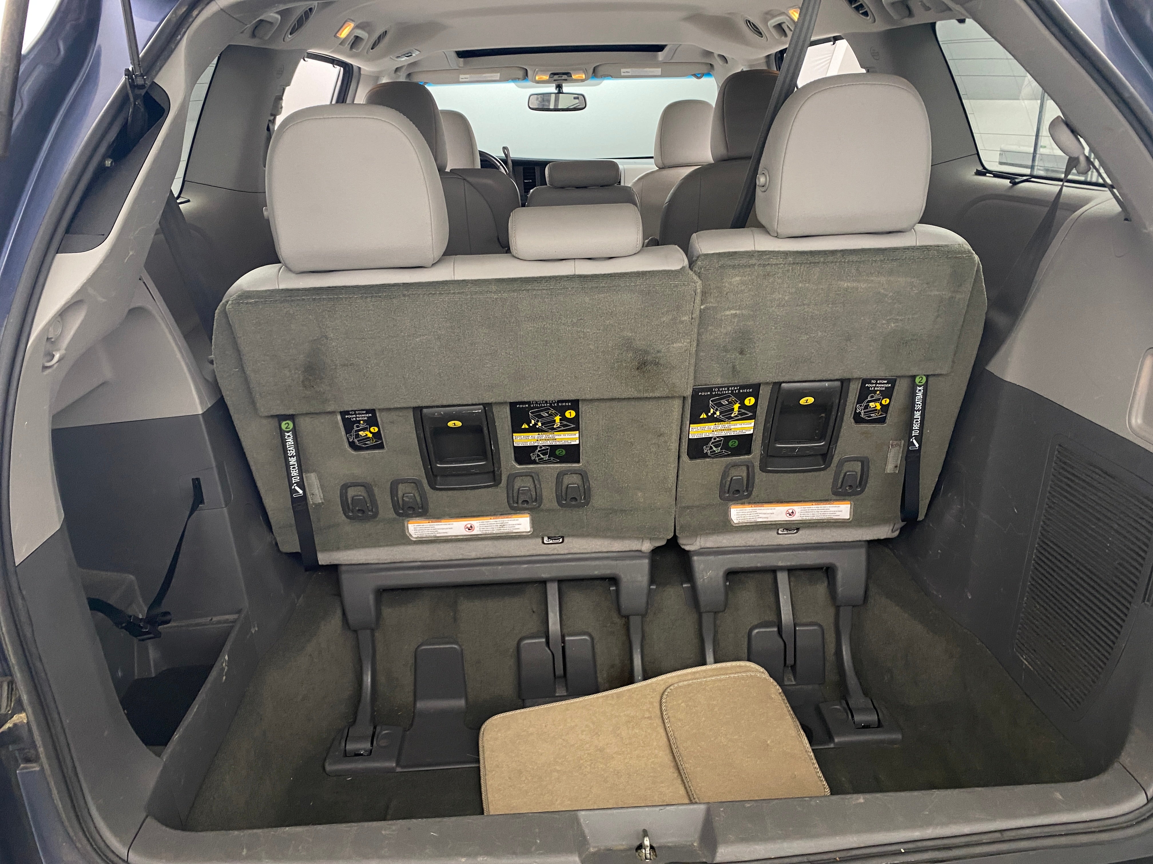 2017 Toyota Sienna XLE 6