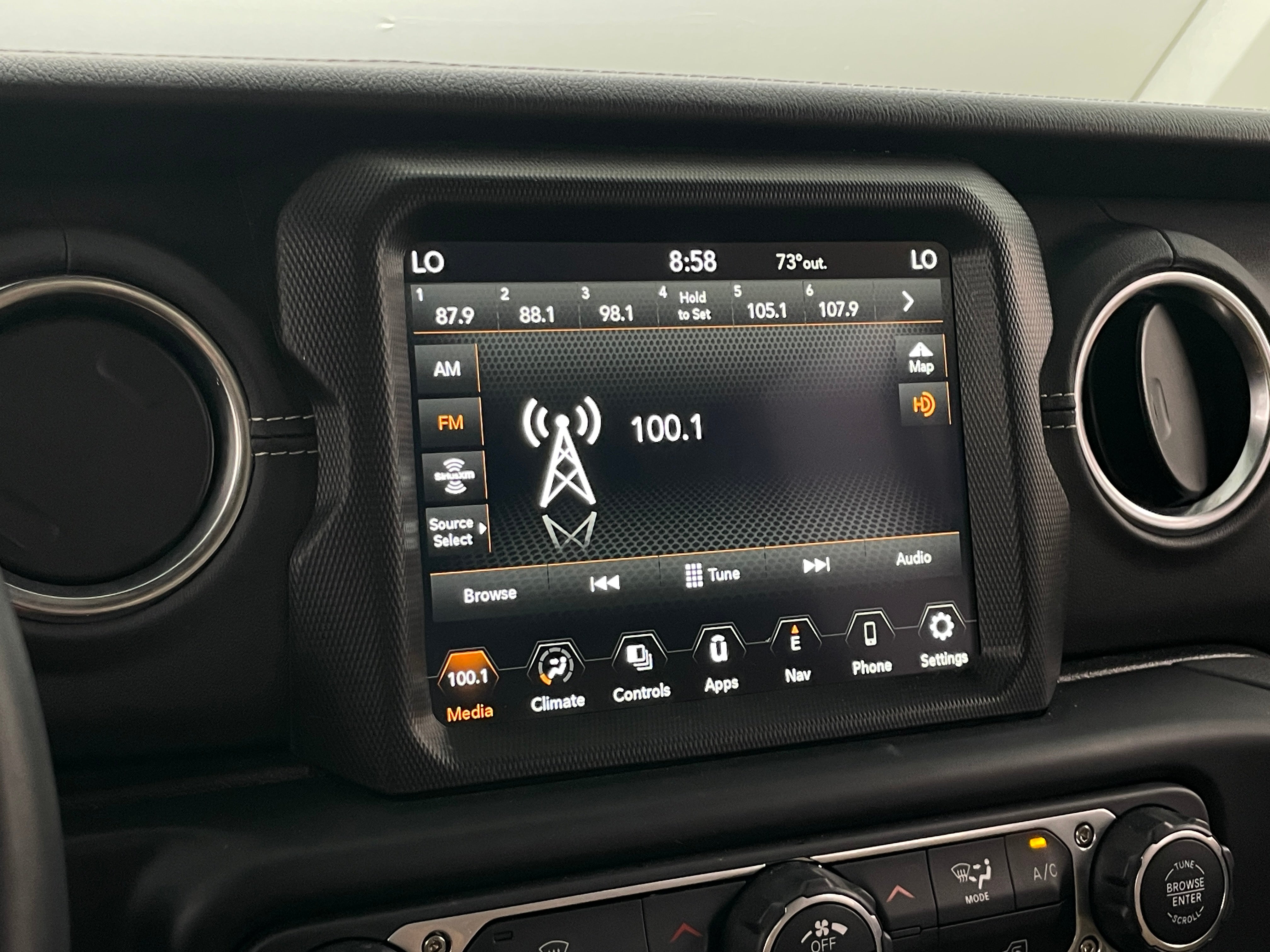 2022 Jeep Wrangler Unlimited Sahara 4xe 3