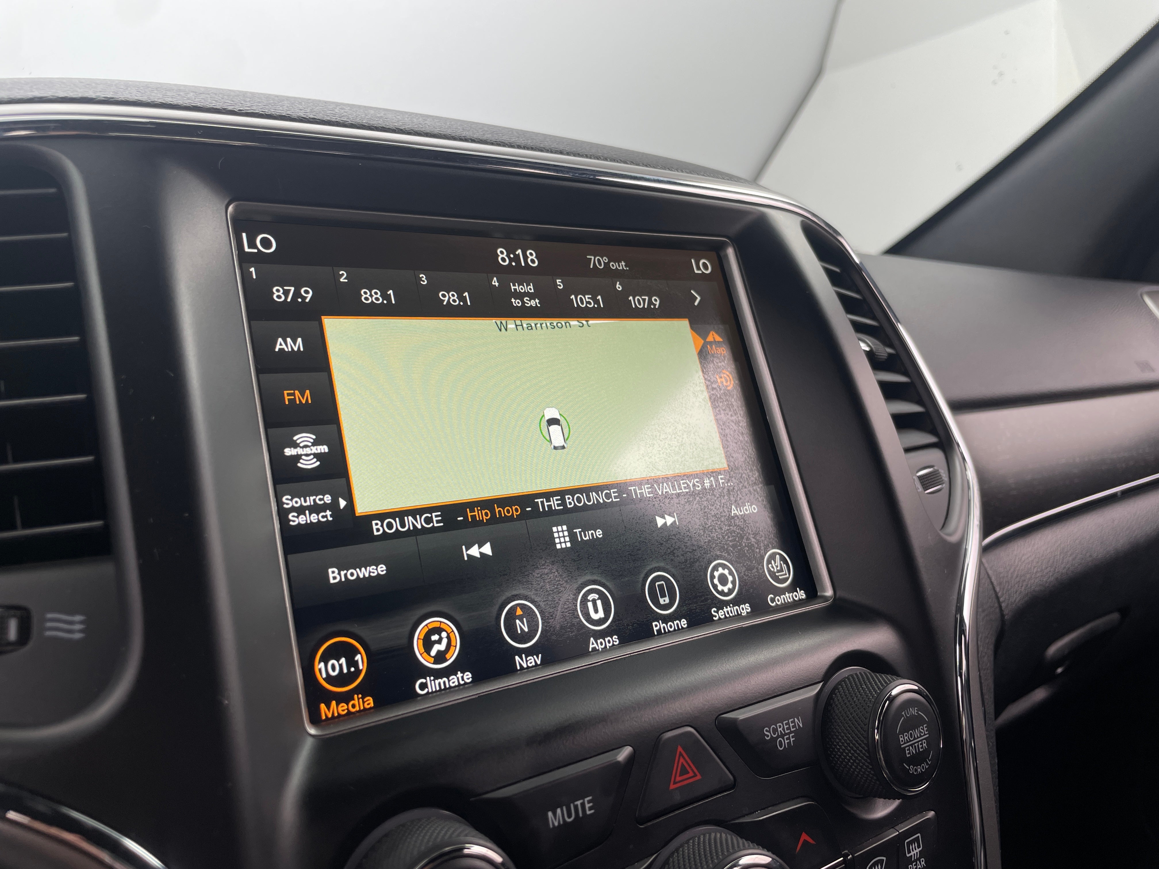 2018 Jeep Grand Cherokee Limited Edition 3